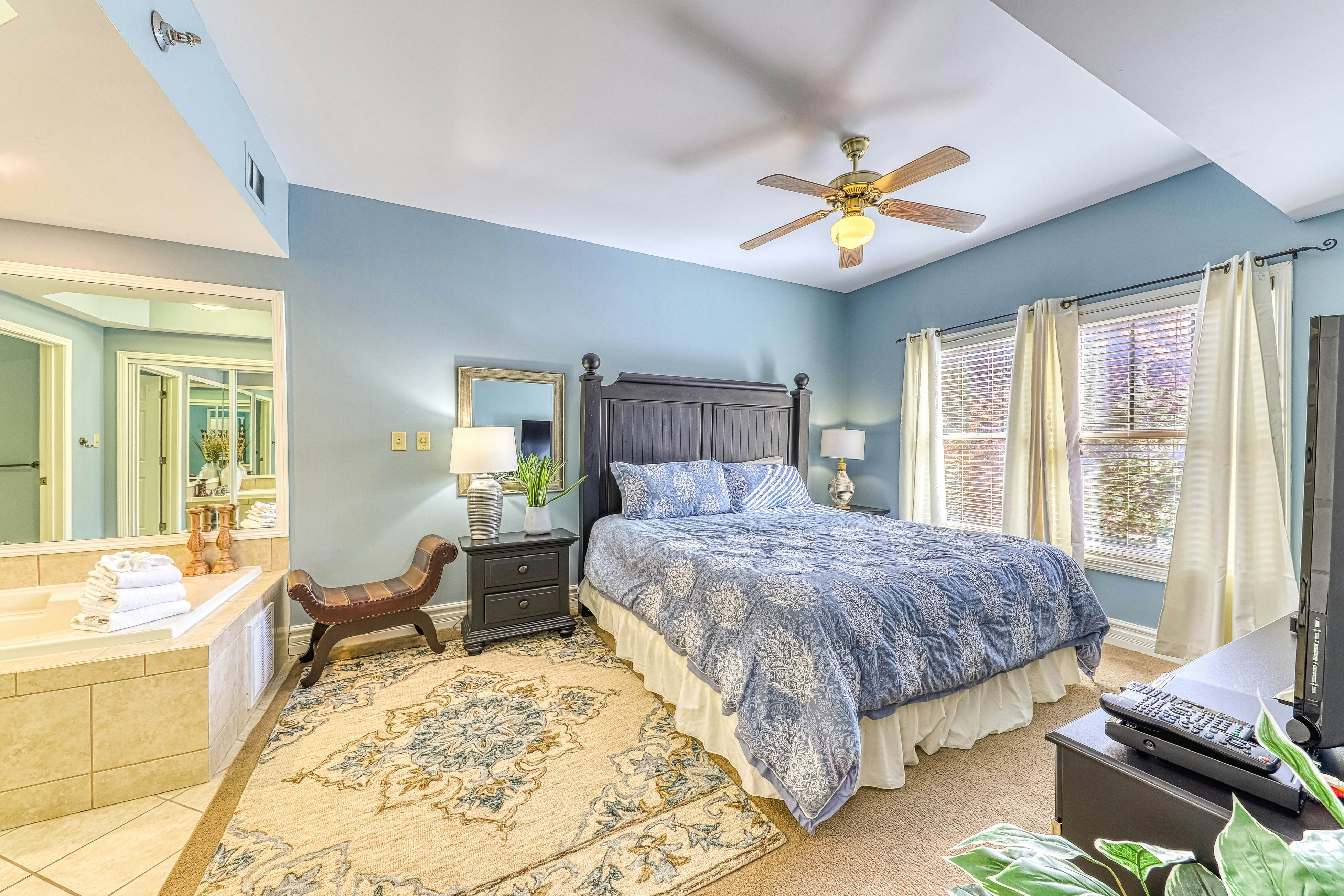 Inviting Condo, Sleeps 6・Jetted Tub・Fireplace・Gym