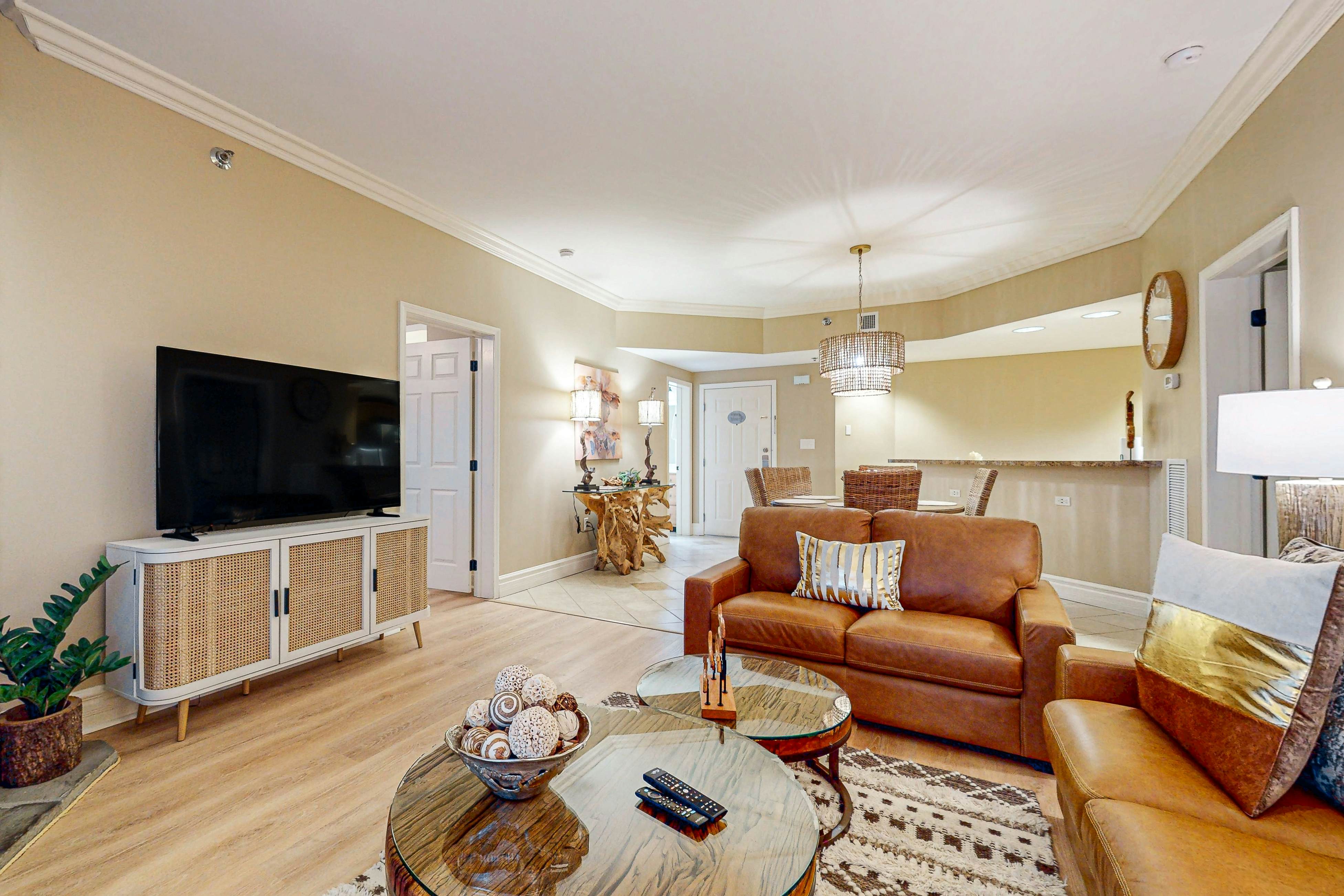 Newly Renovated Condo, Sleeps 6・Jacuzzi Tub・Gym