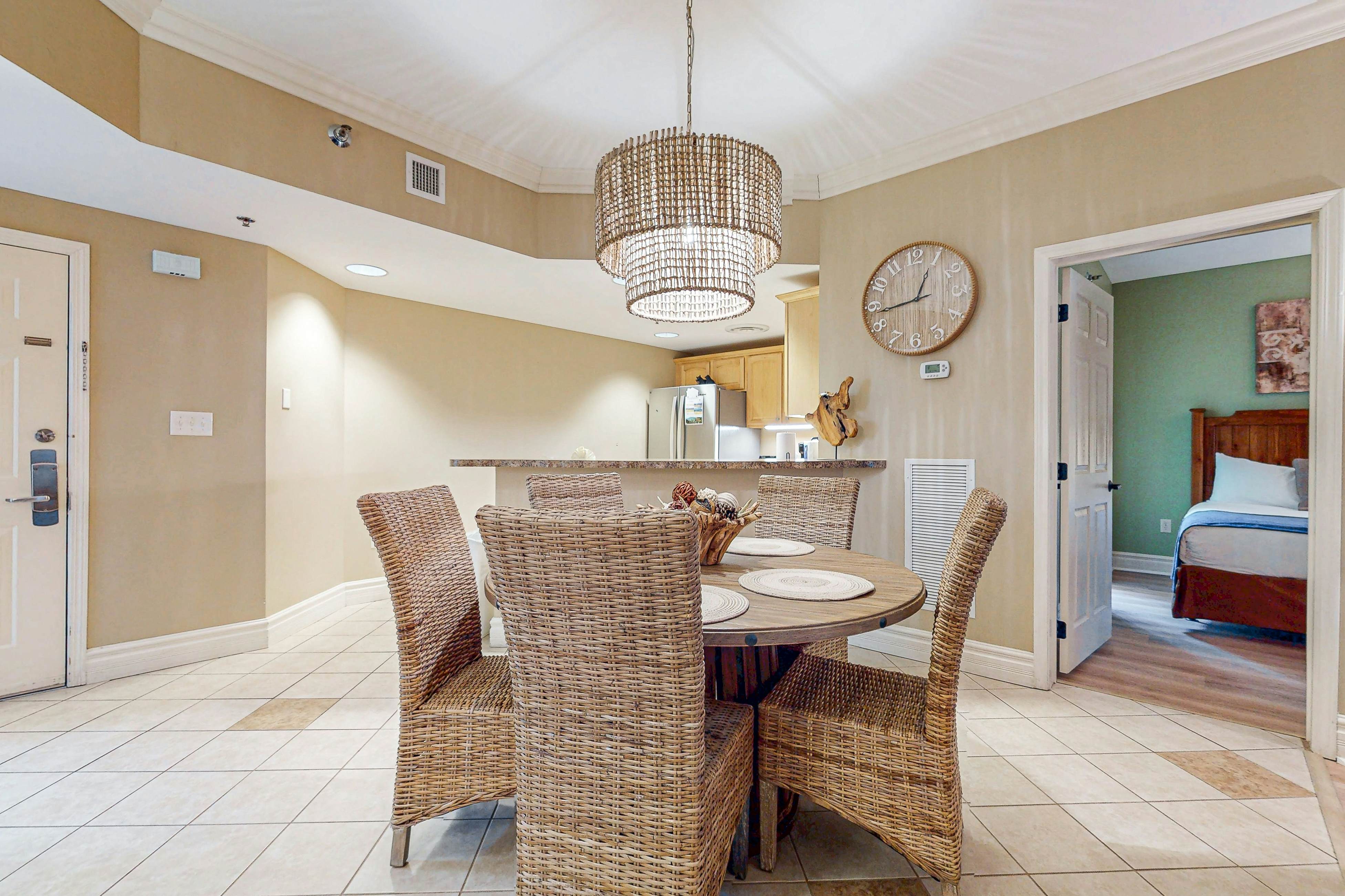 Newly Renovated Condo, Sleeps 6・Jacuzzi Tub・Gym