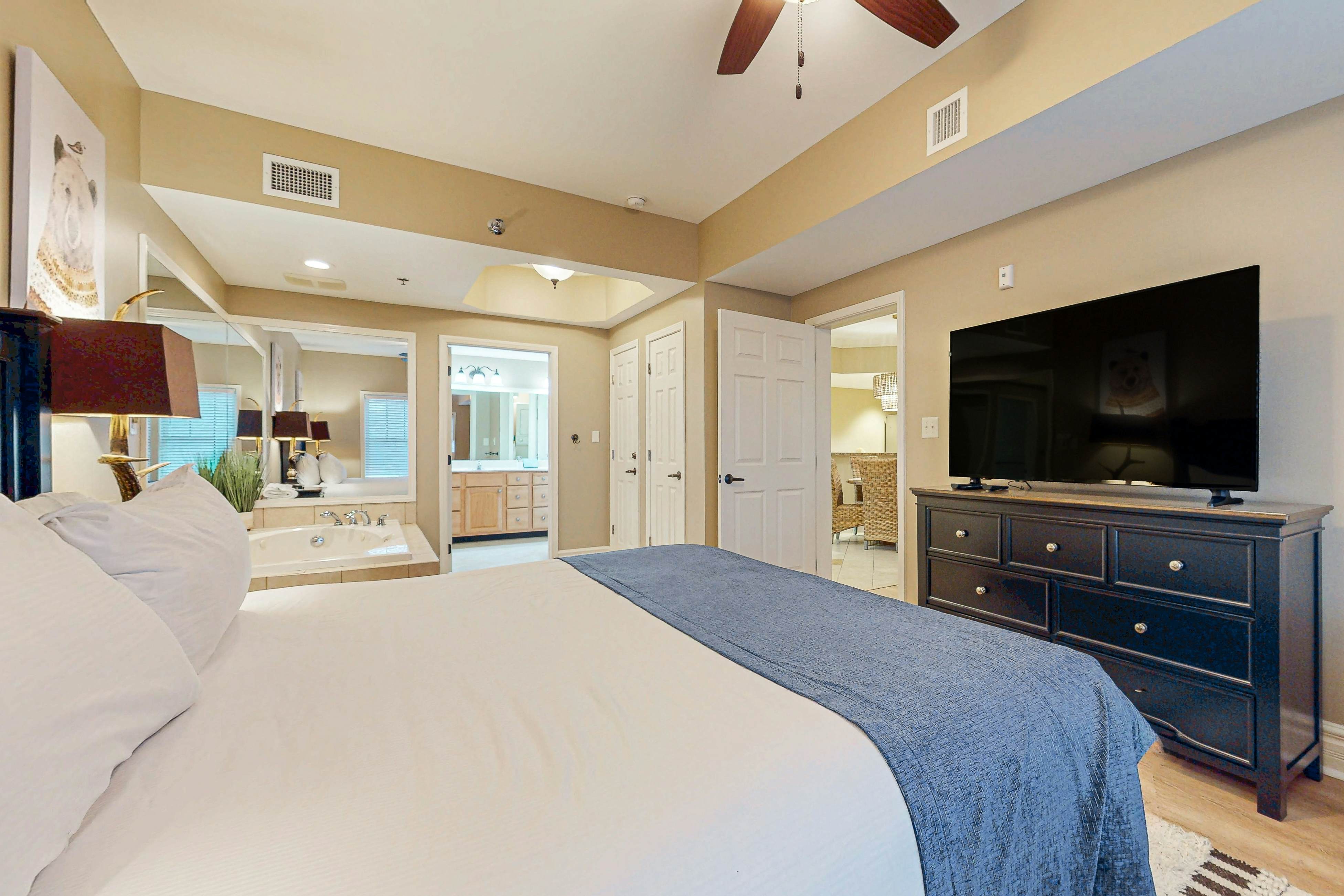 Newly Renovated Condo, Sleeps 6・Jacuzzi Tub・Gym