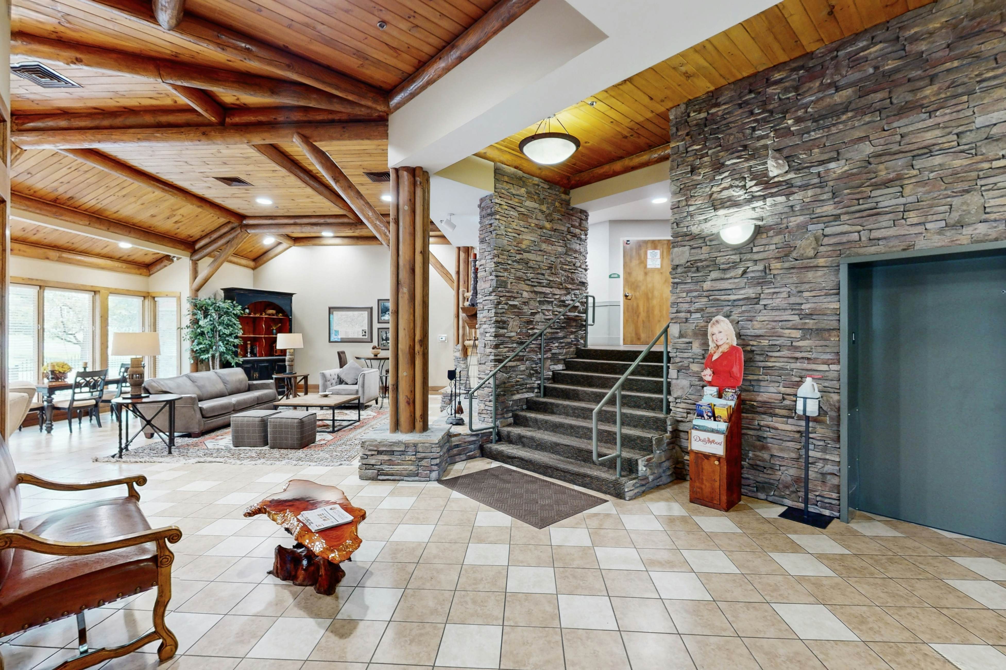 Newly Renovated Condo, Sleeps 6・Jacuzzi Tub・Gym