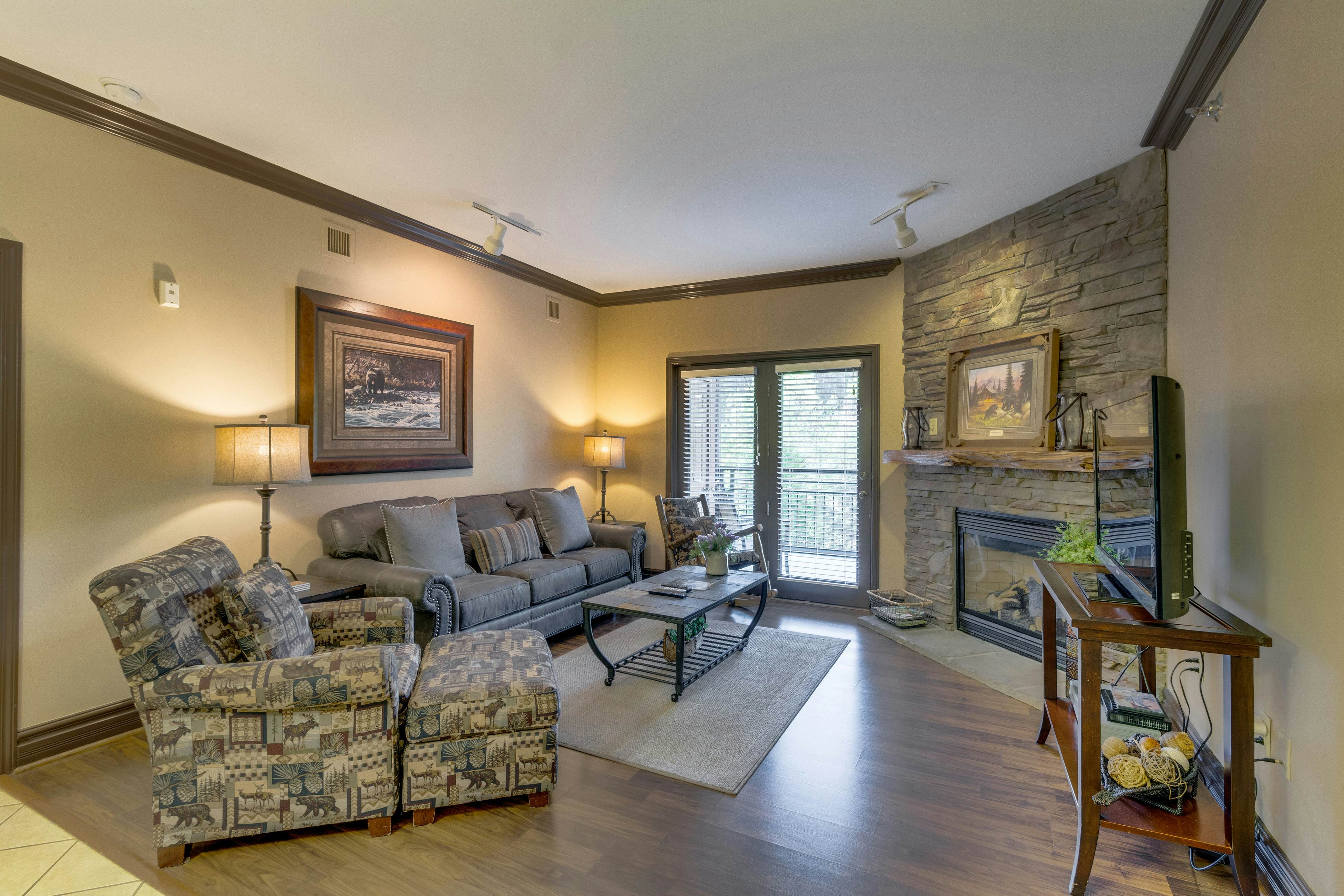 Charming Near Downtown Condo, Sleep 6・Fitness Room