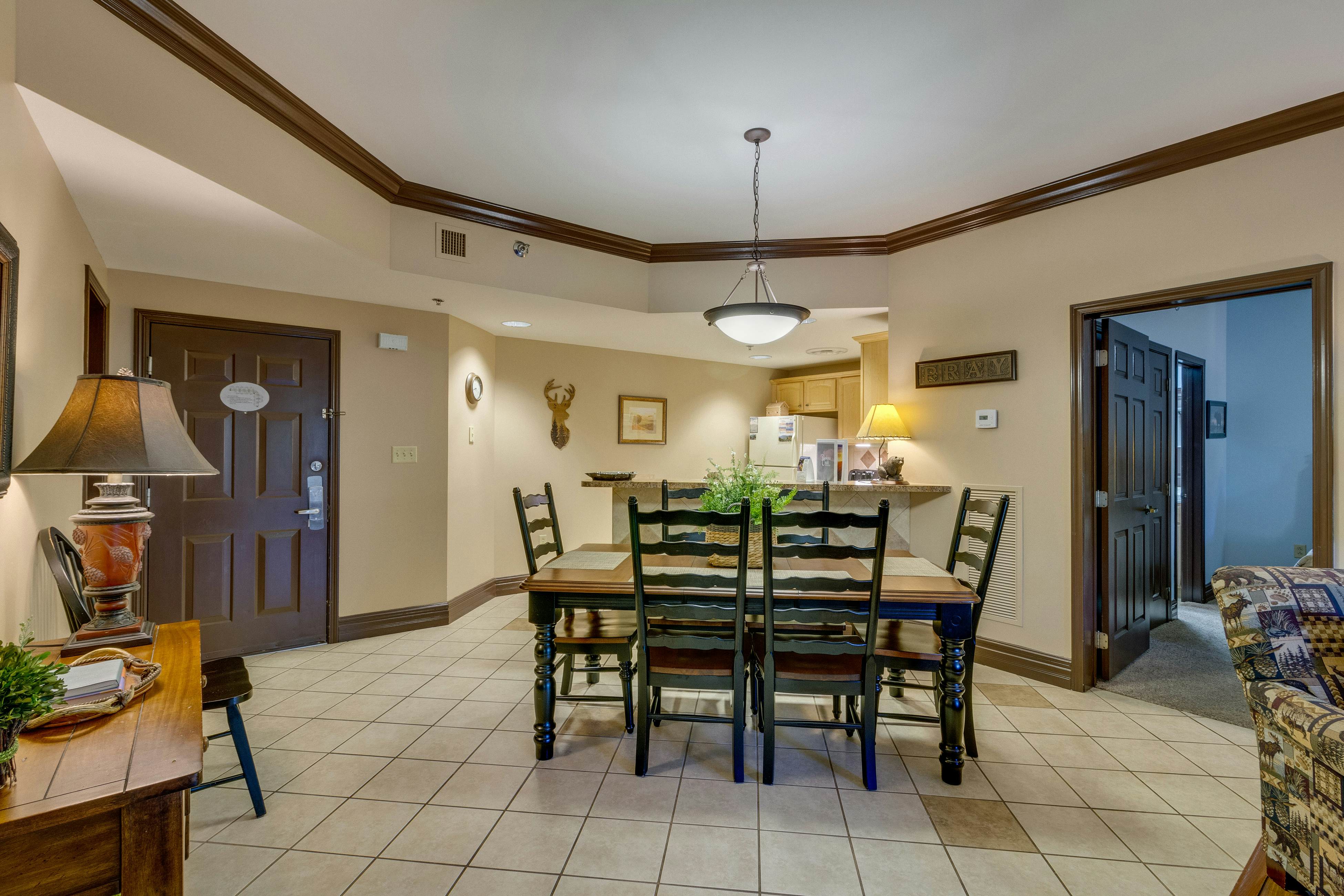 Charming Near Downtown Condo, Sleep 6・Fitness Room