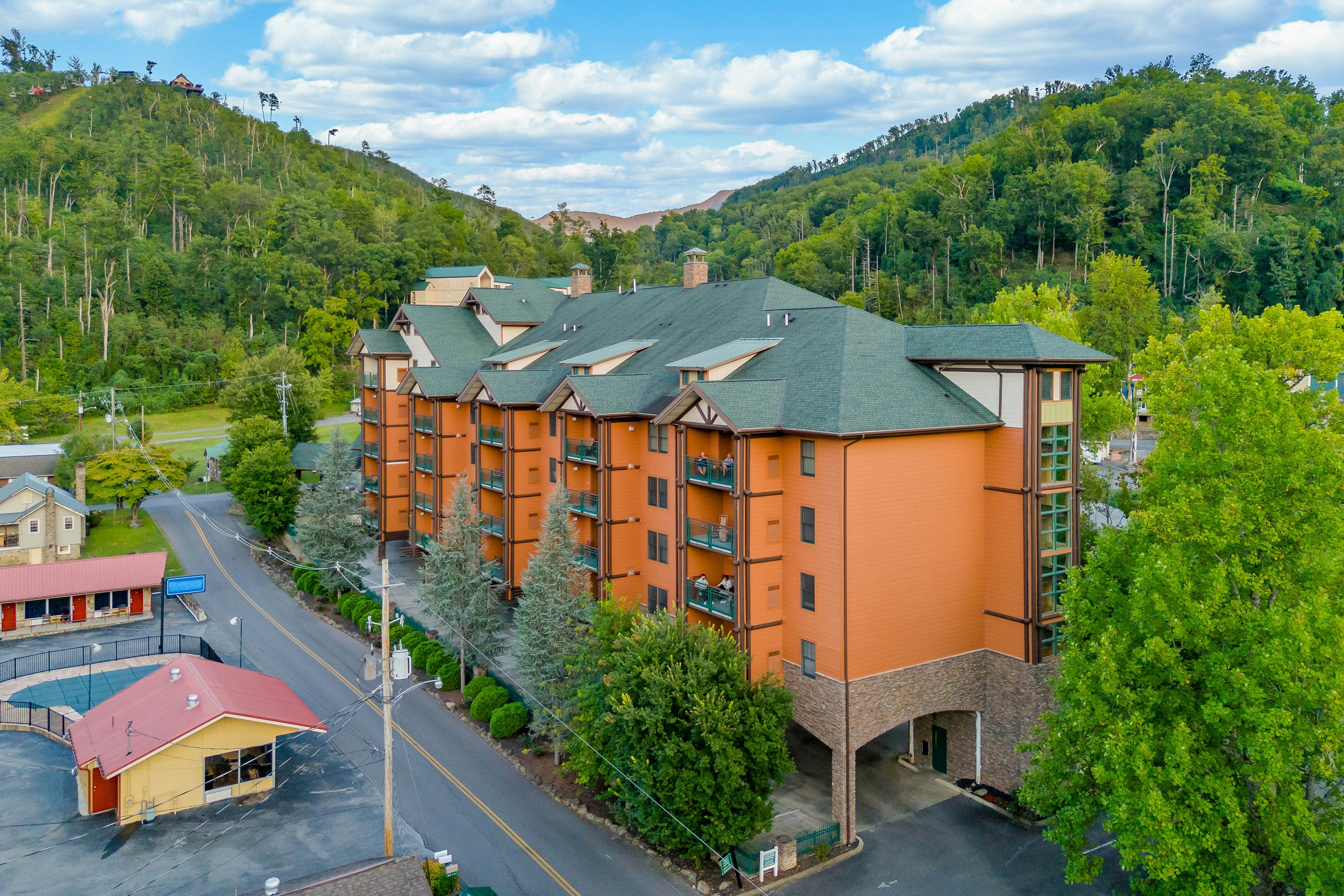 Charming Near Downtown Condo, Sleep 6・Fitness Room