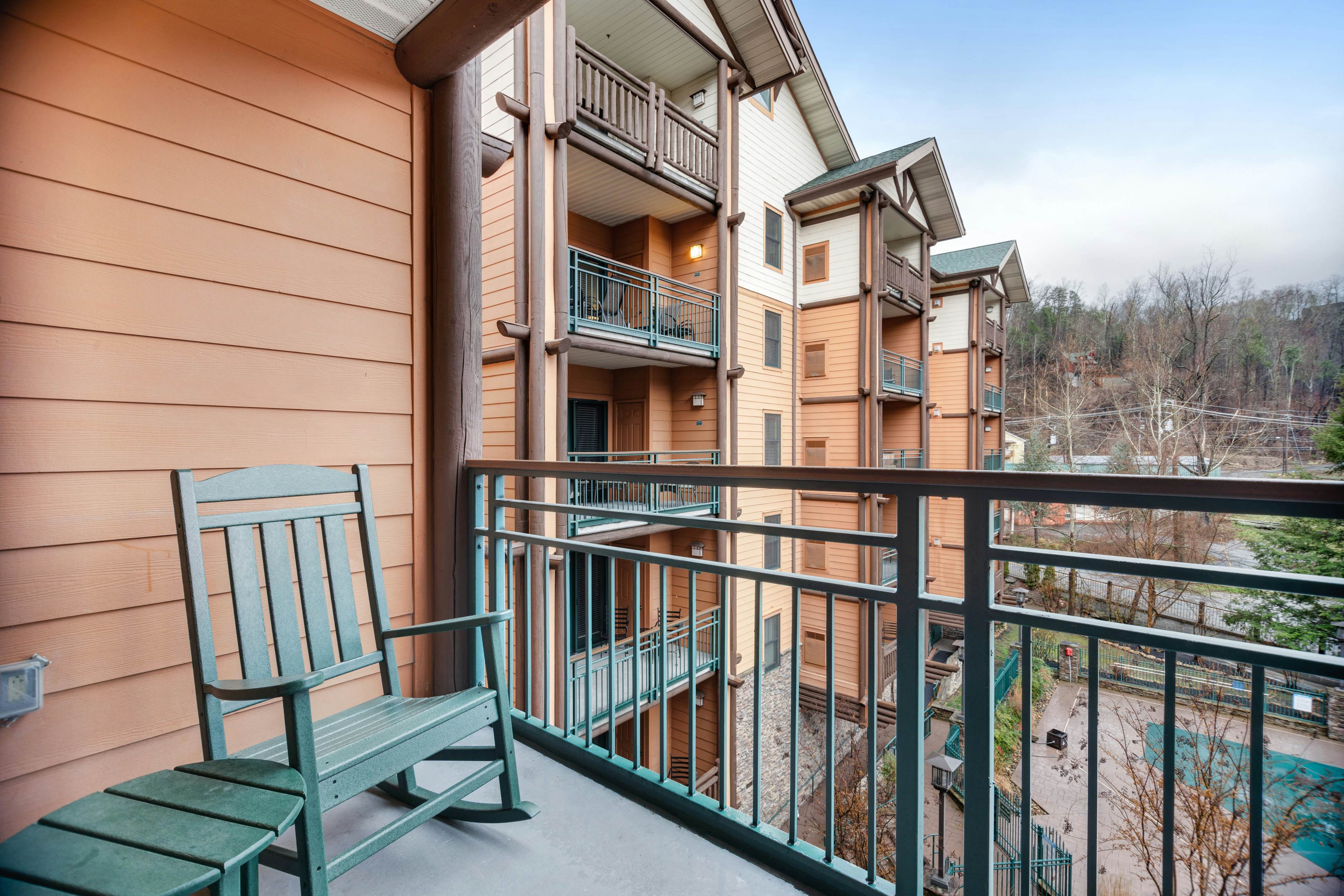 Elegant Downtown Condo, Sleeps 6・Jetted Tub・Gym