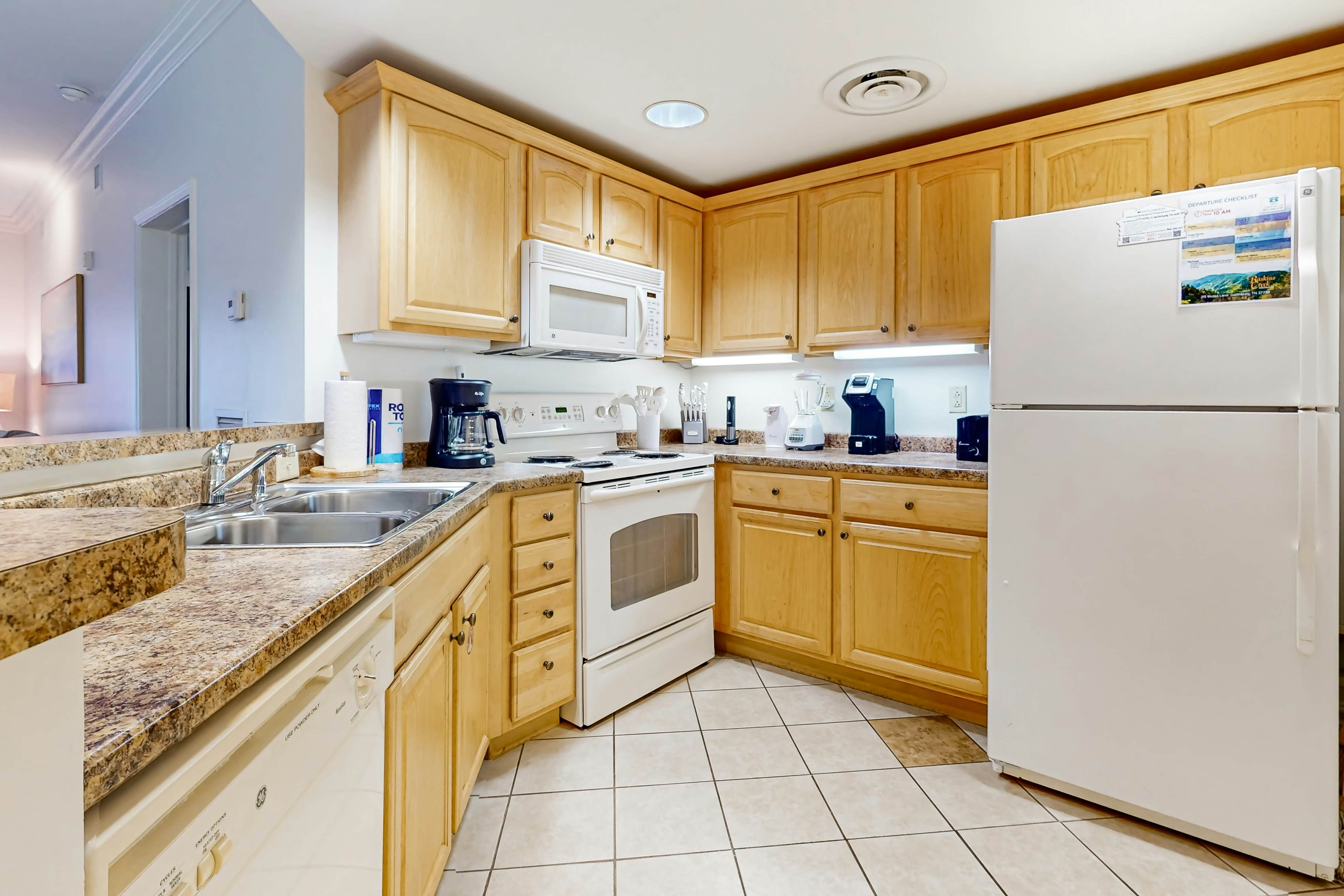 Perfectly Located Condo, Sleeps 6・Jetted Tub・Gym