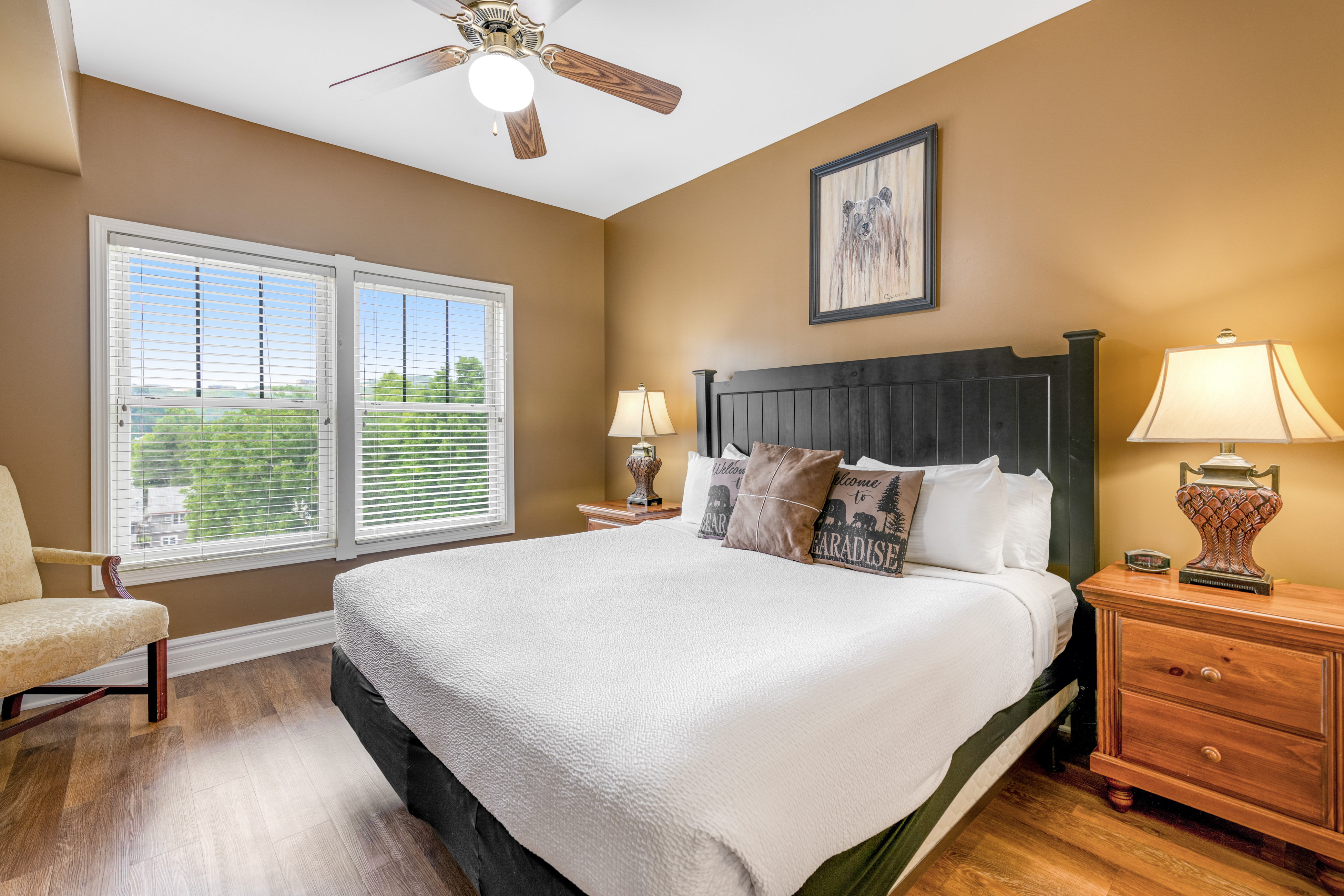 Mountain View Condo, Sleeps 6・Walk downtown・Gym