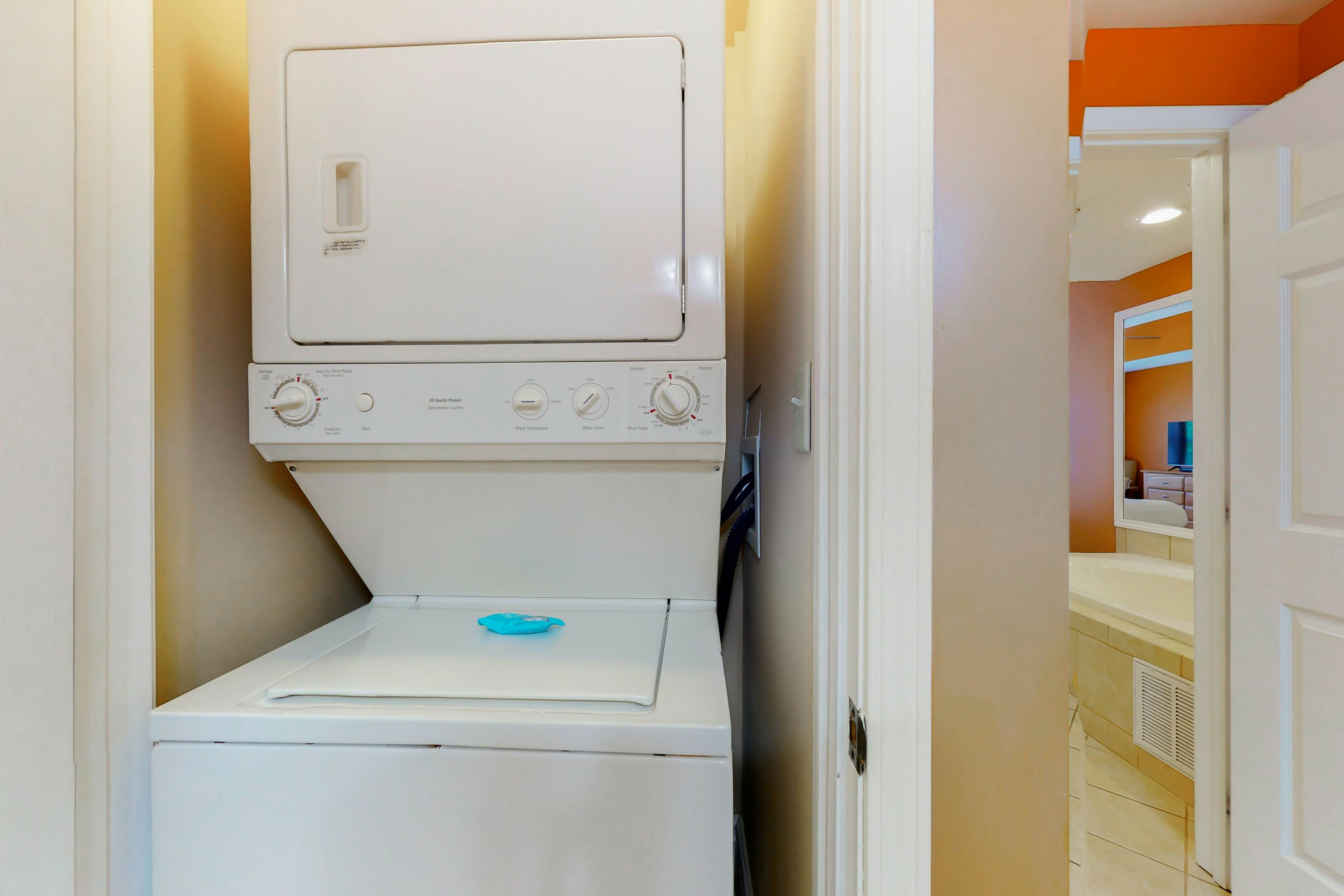 Welcoming Condo W Jetted Tub, Sleeps 6・Fireplace