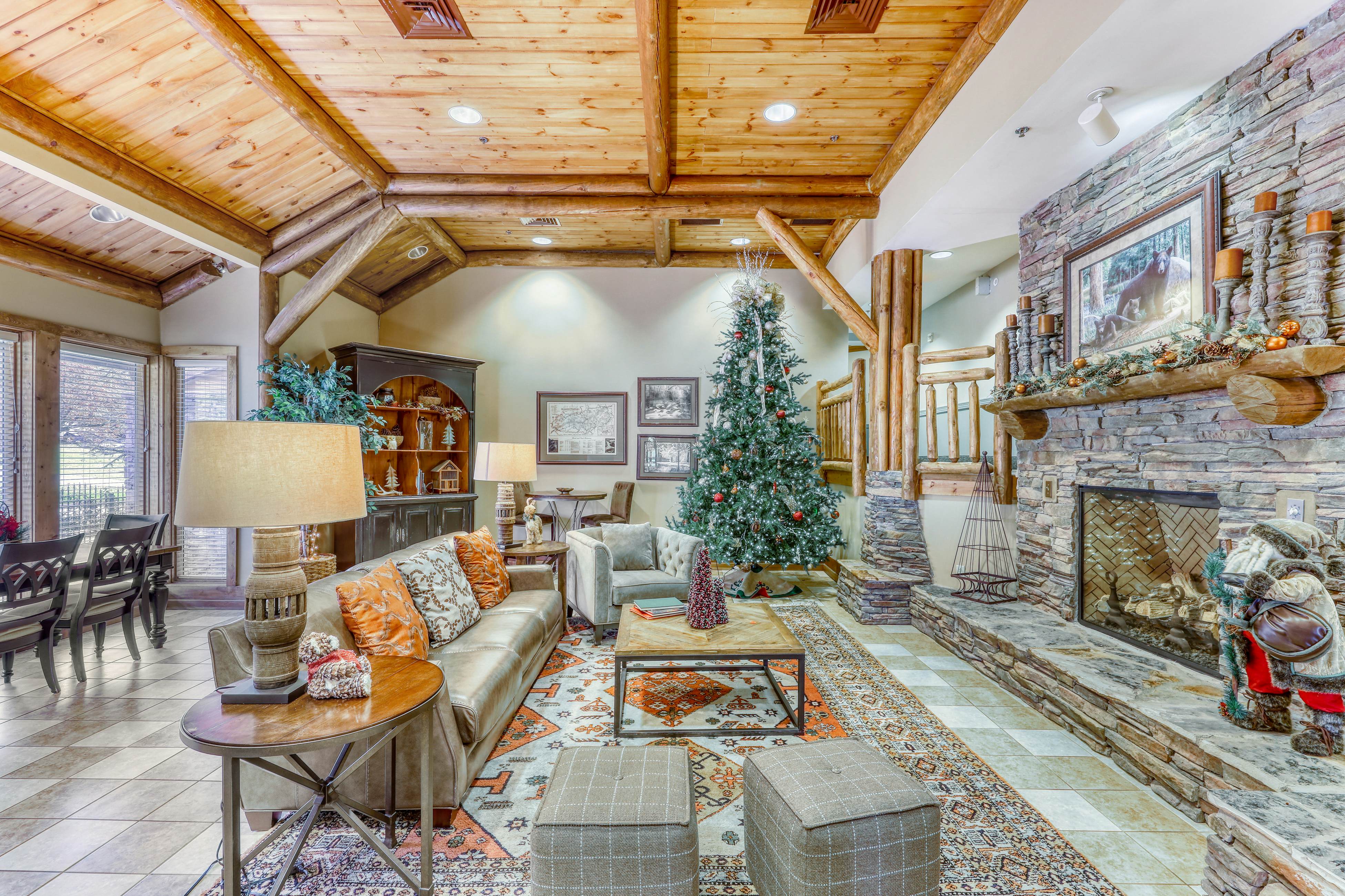 Welcoming Condo W Jetted Tub, Sleeps 6・Fireplace