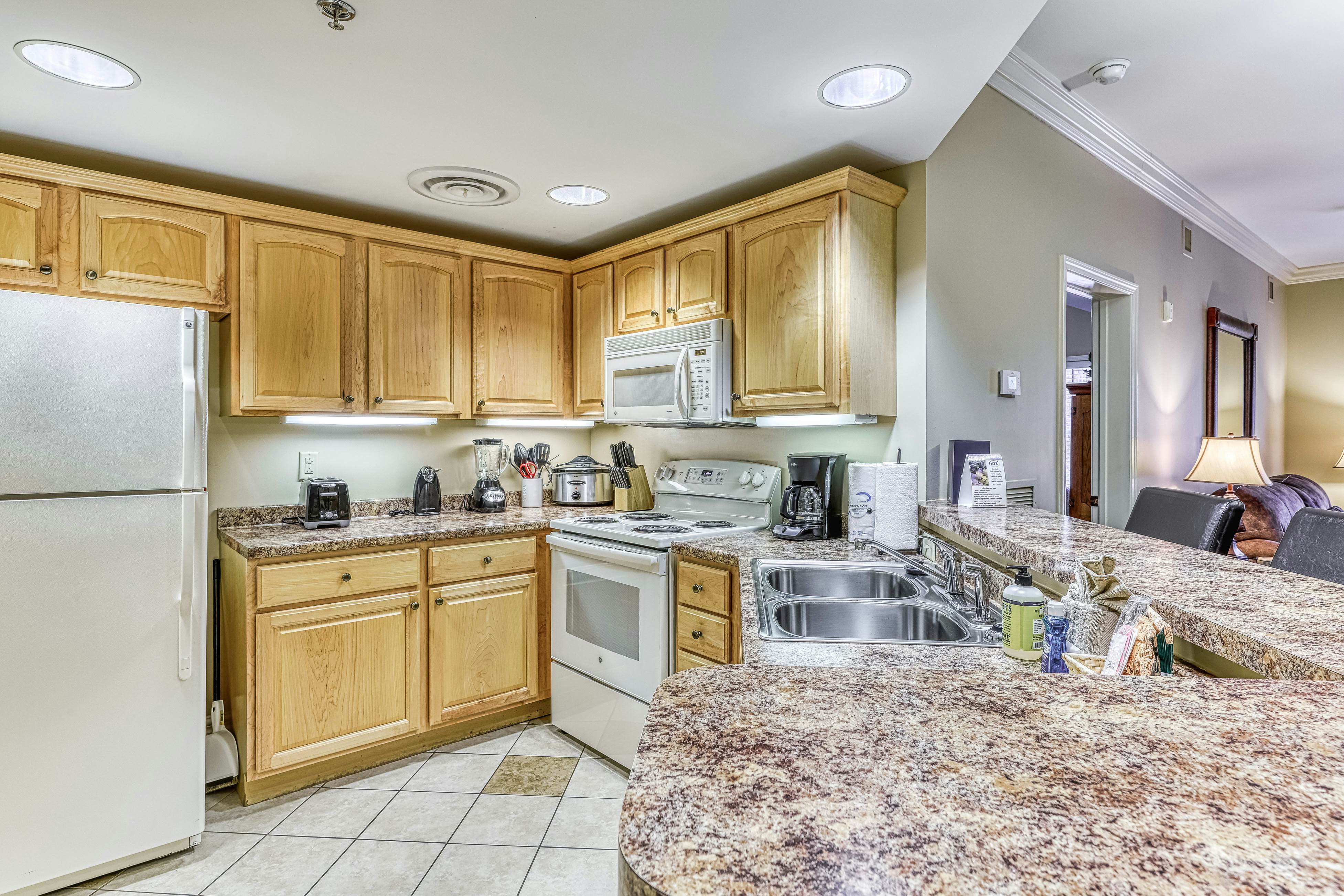 Spacious Luxe Condo, Sleeps 8・Near downtown・Tub