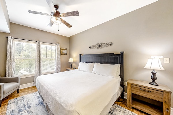 Elegant View Condo, Sleeps 6・Balcony・Jetted Tub