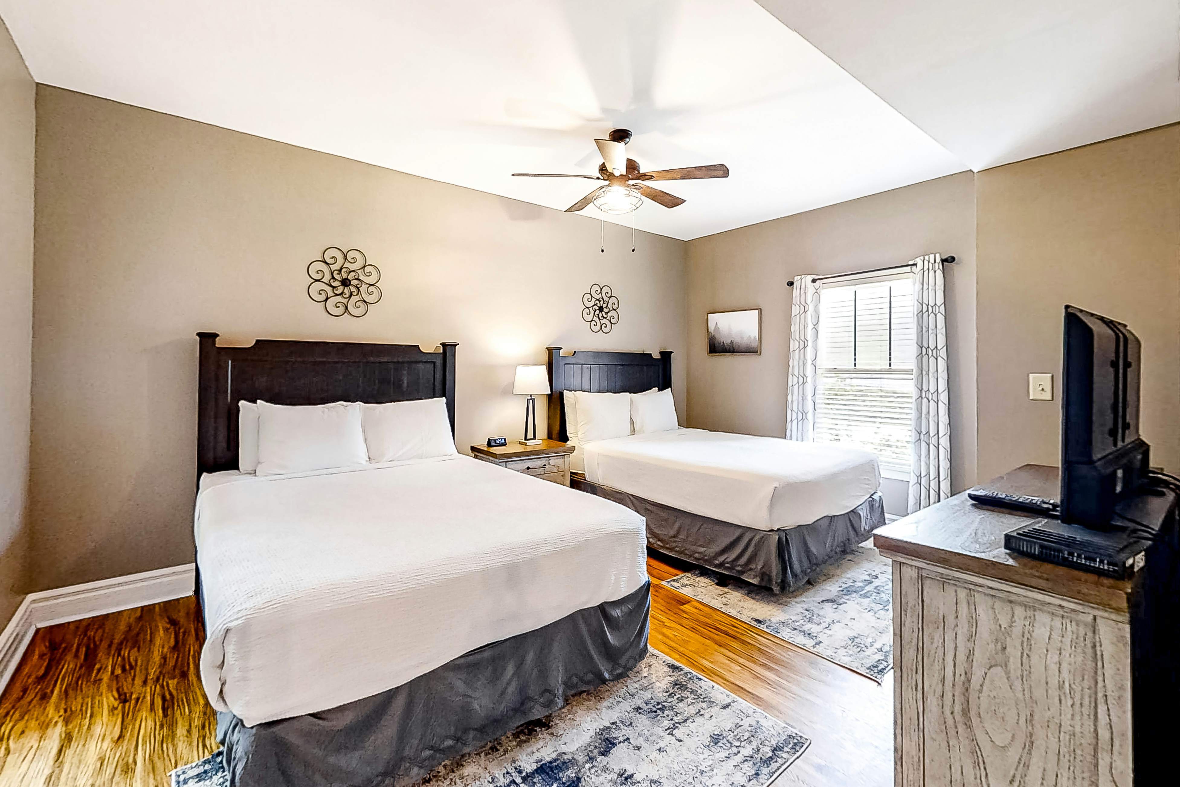 Elegant View Condo, Sleeps 6・Balcony・Jetted Tub