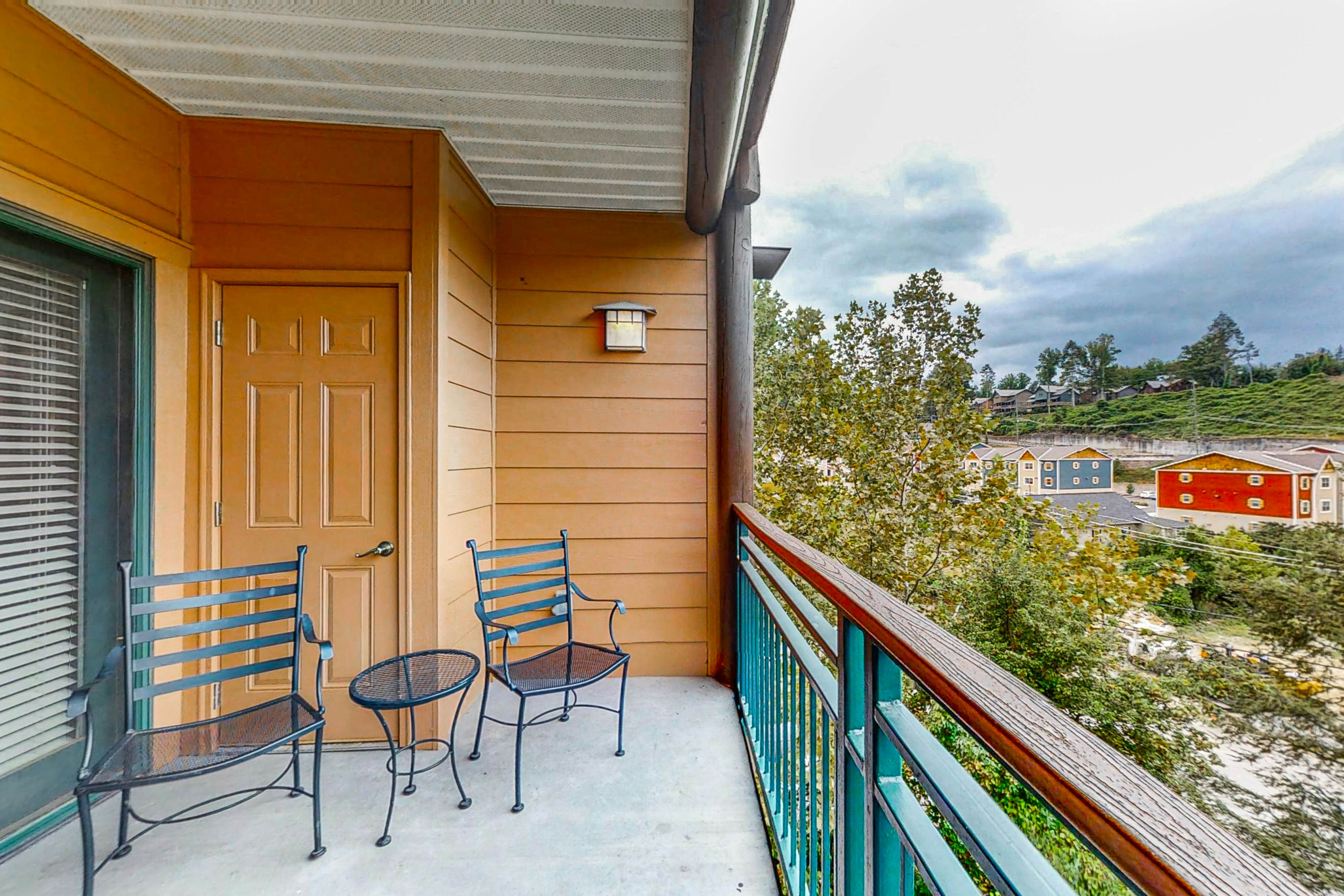 Elegant View Condo, Sleeps 6・Balcony・Jetted Tub