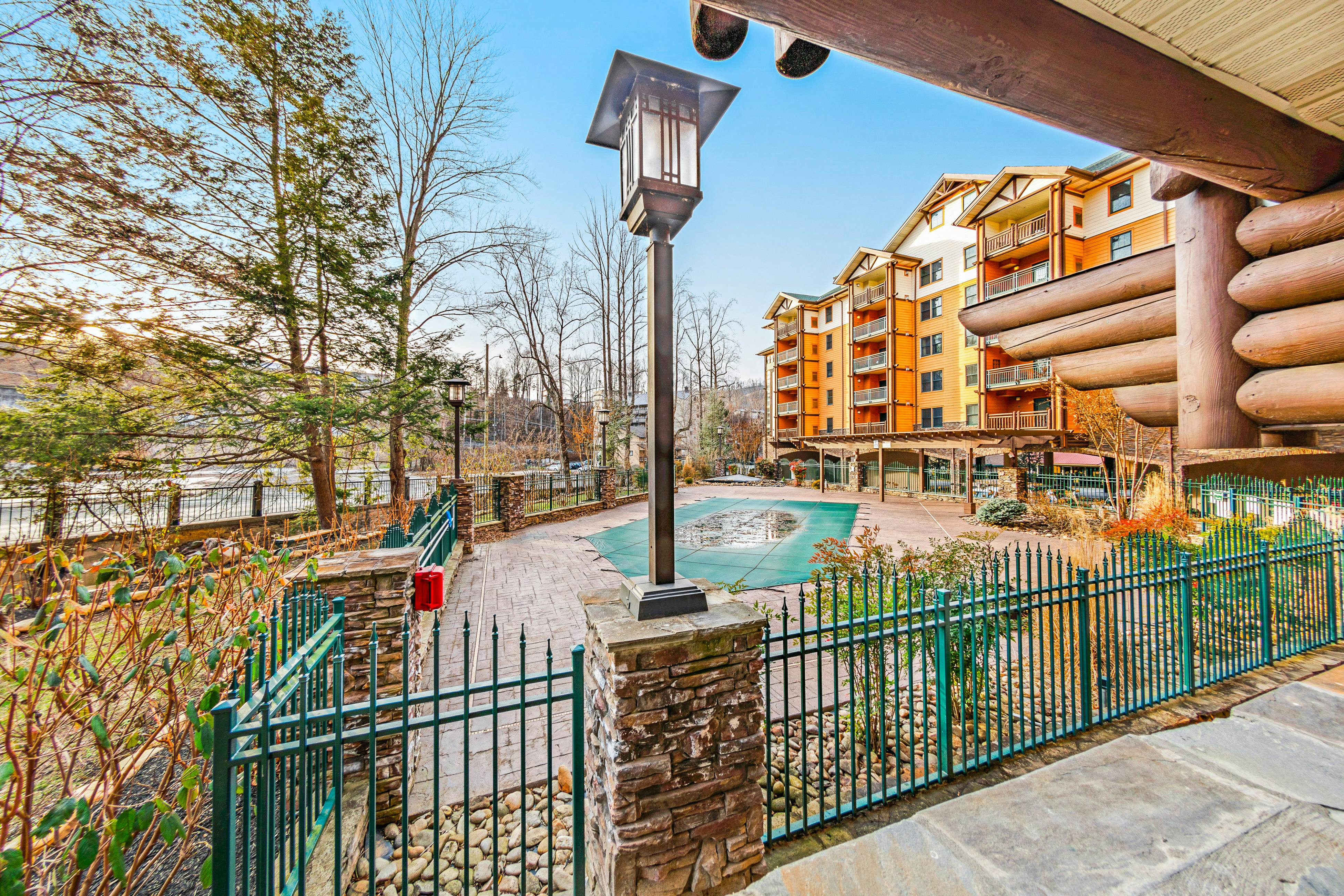 Elegant View Condo, Sleeps 6・Balcony・Jetted Tub