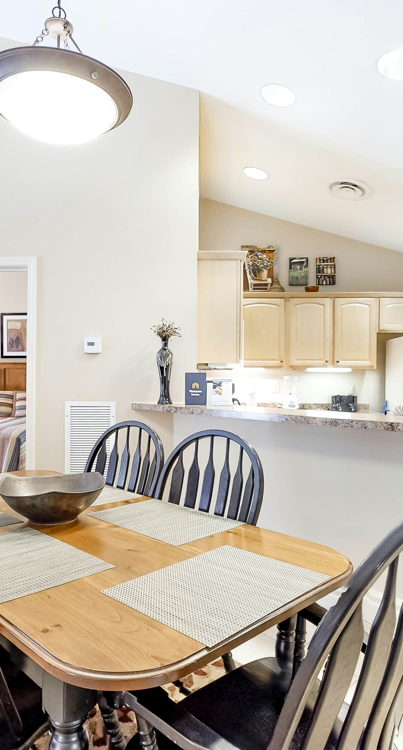 5th Floor Condo, Sleeps 6・Jetted Tub・Fireplace