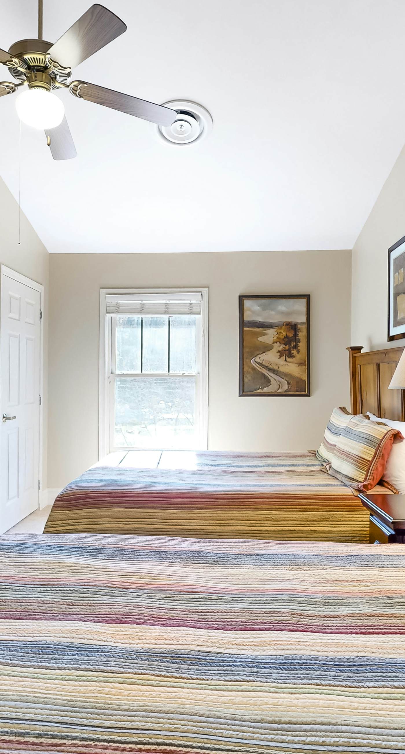 5th Floor Condo, Sleeps 6・Jetted Tub・Fireplace