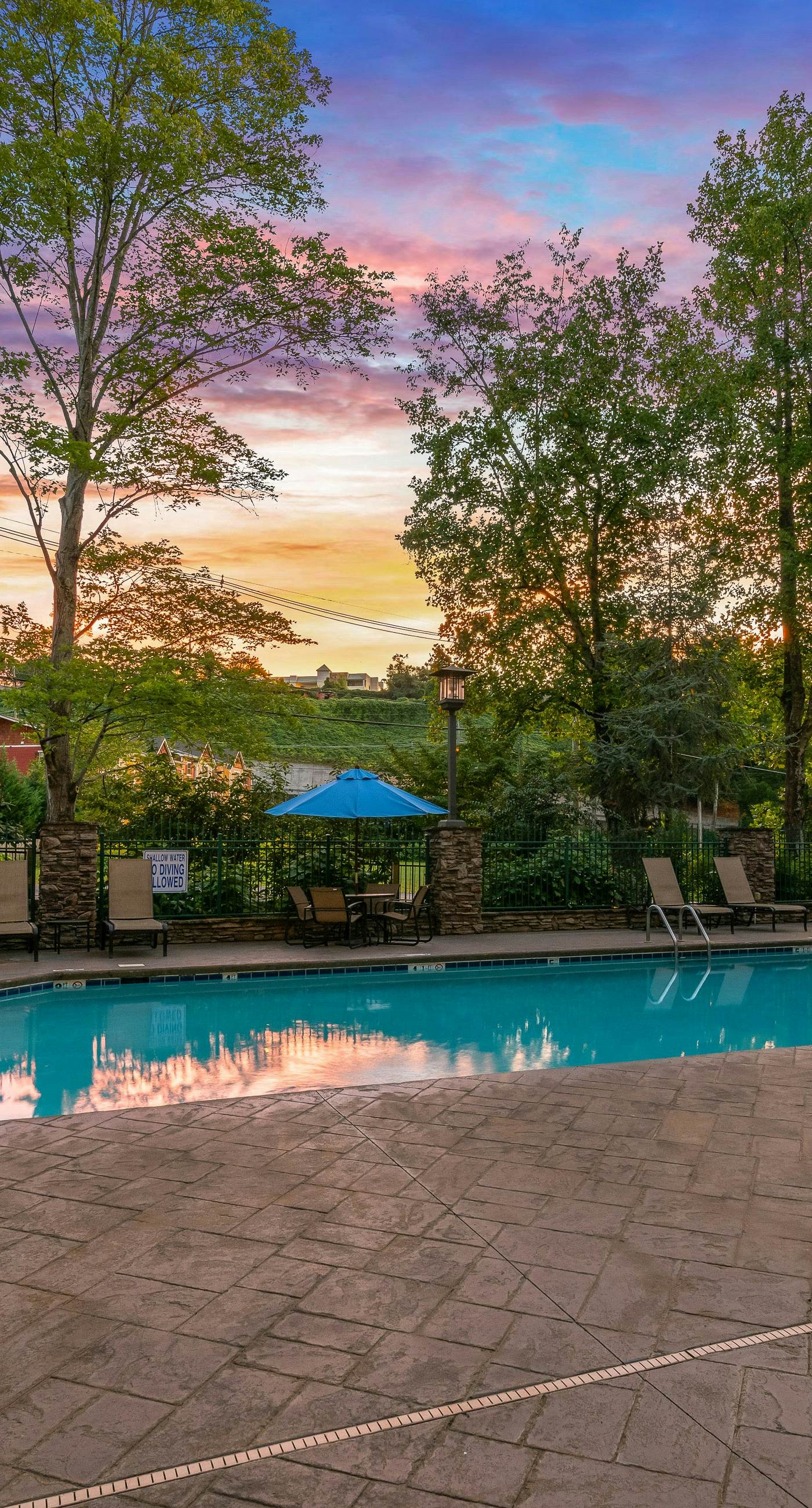 5th Floor Condo, Sleeps 6・Jetted Tub・Fireplace