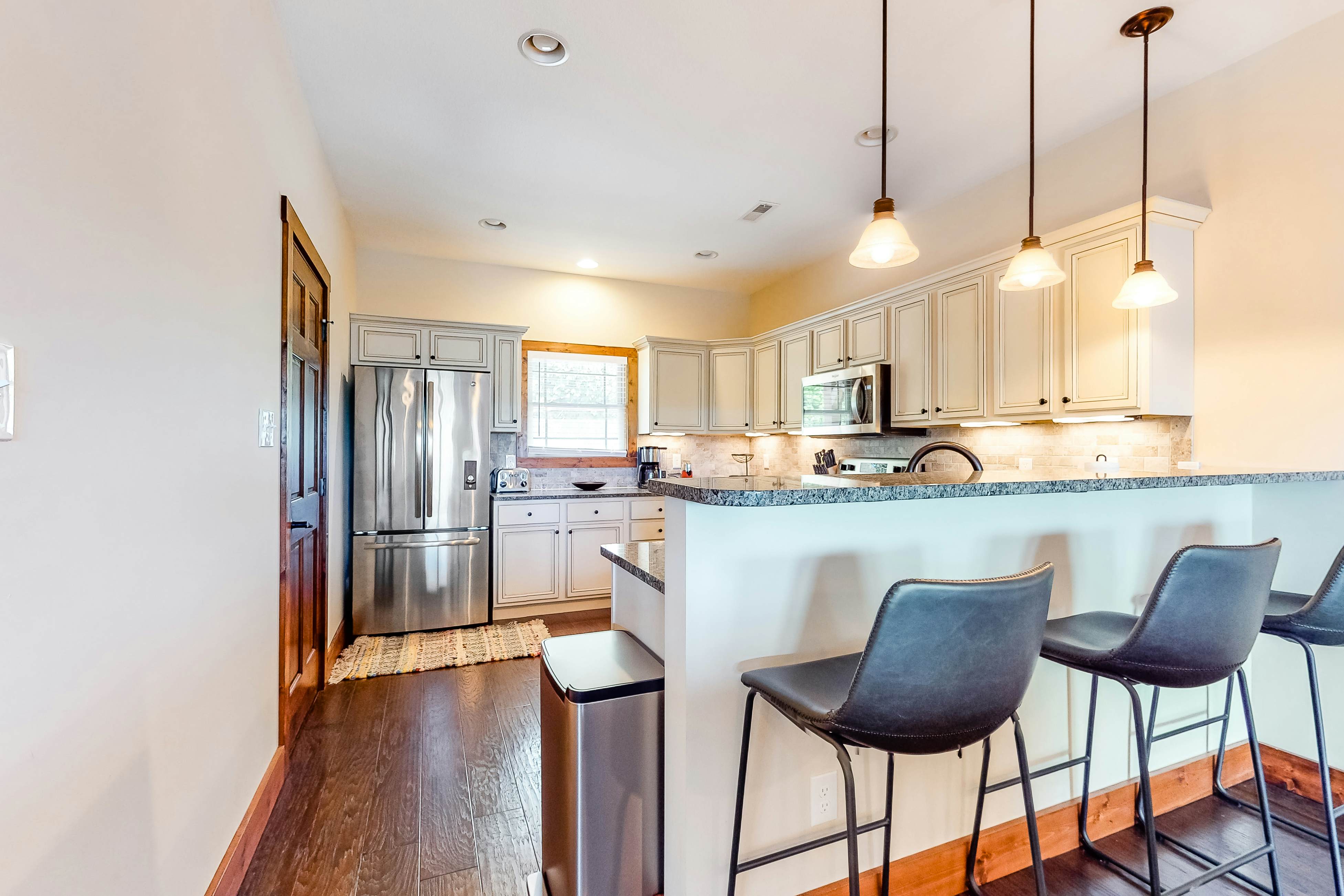 Lakefront Retreat | Fireplace, Deck & Boat Slip