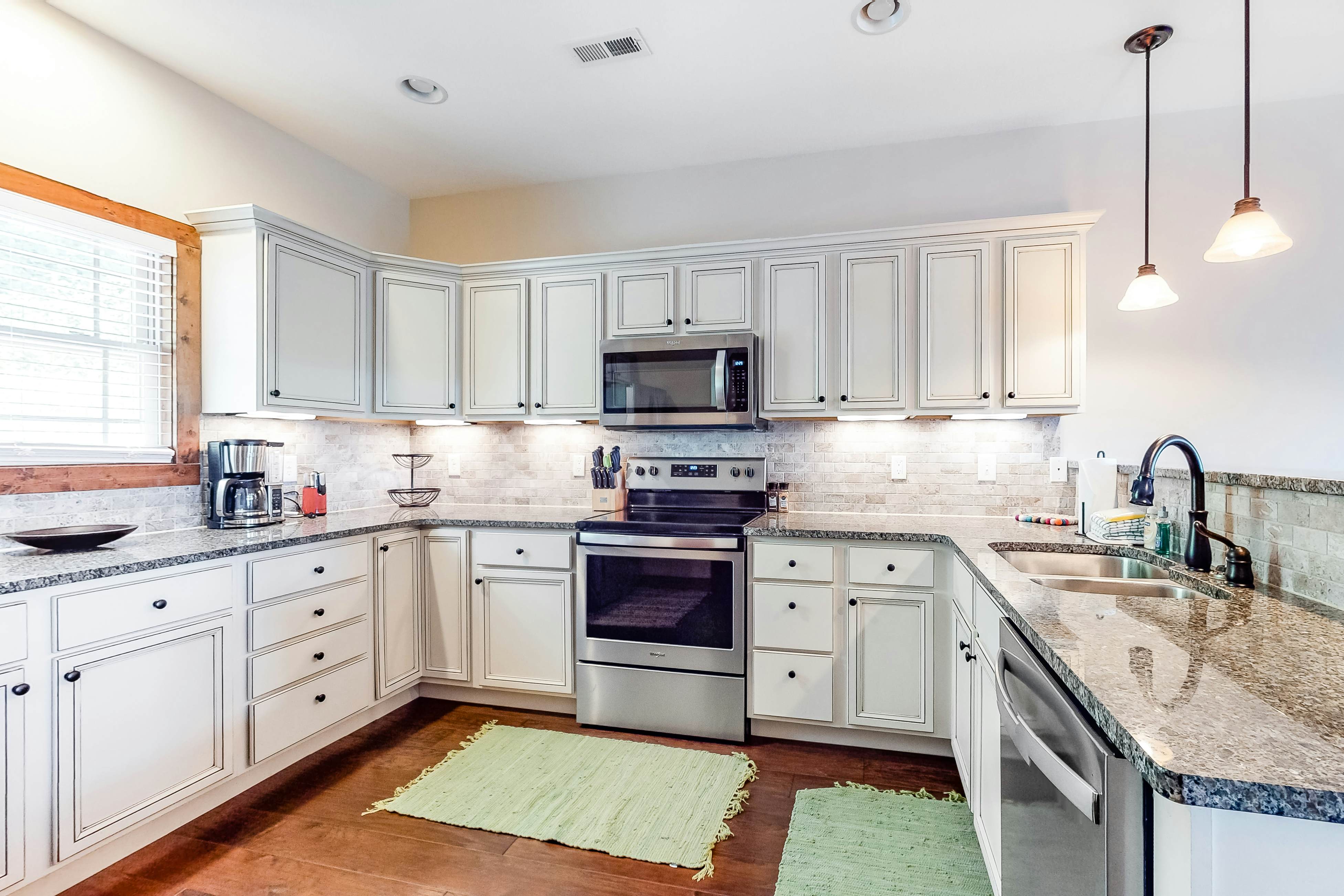 Lakefront Retreat | Fireplace, Deck & Boat Slip