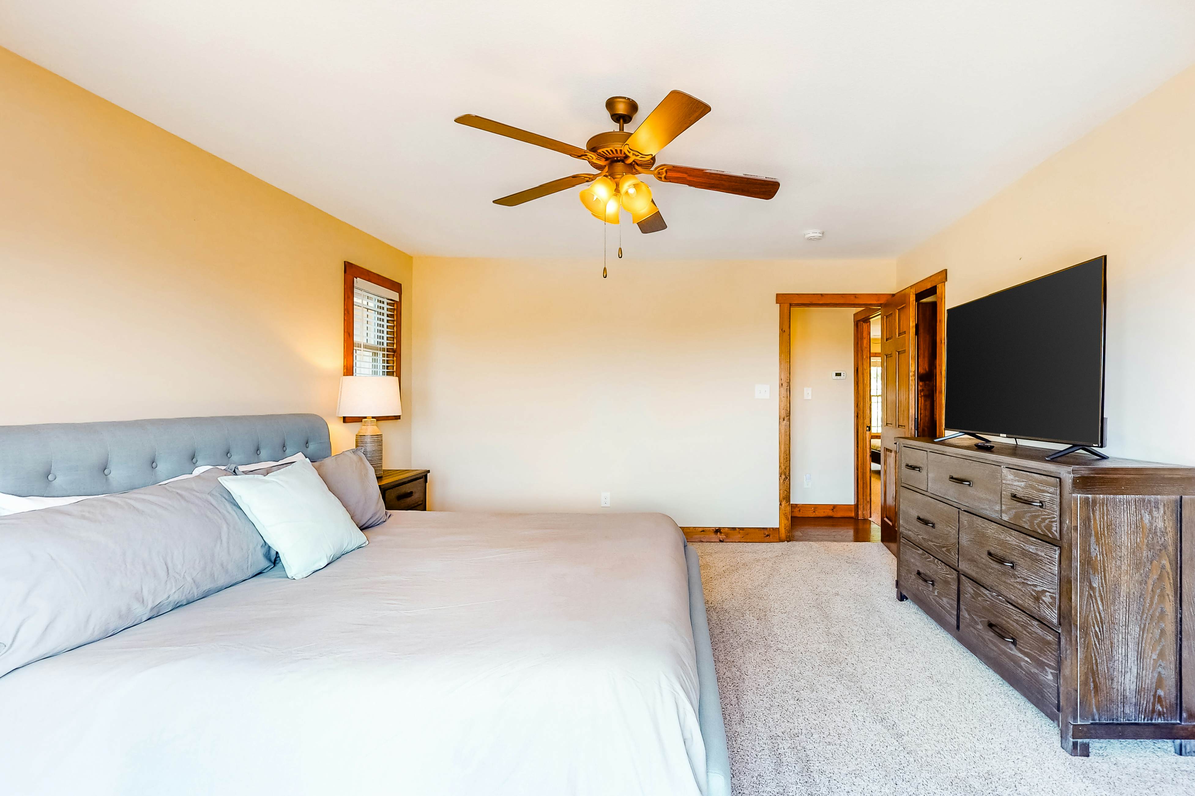 Lakefront Retreat | Fireplace, Deck & Boat Slip