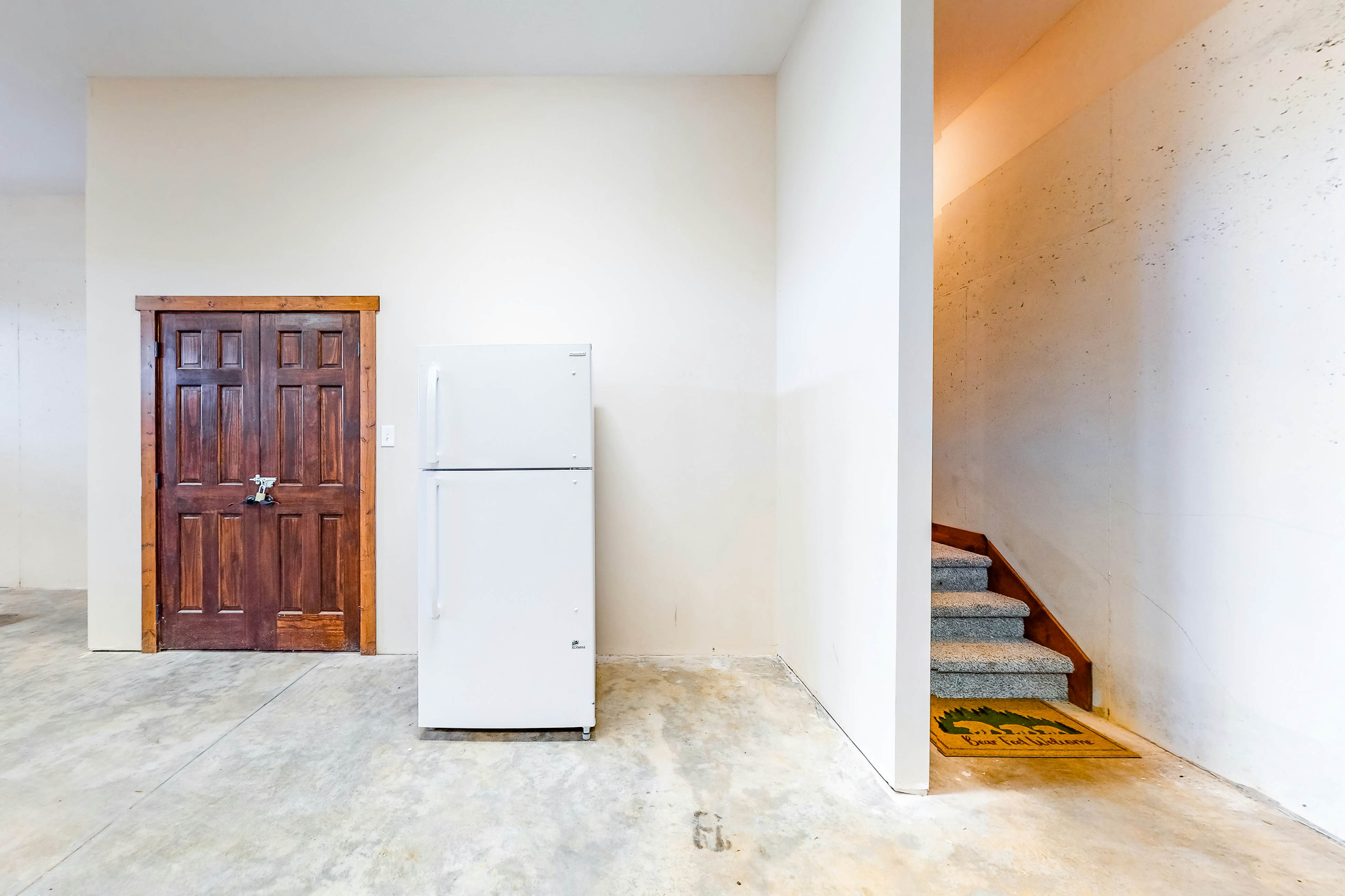 Lakefront Retreat | Fireplace, Deck & Boat Slip