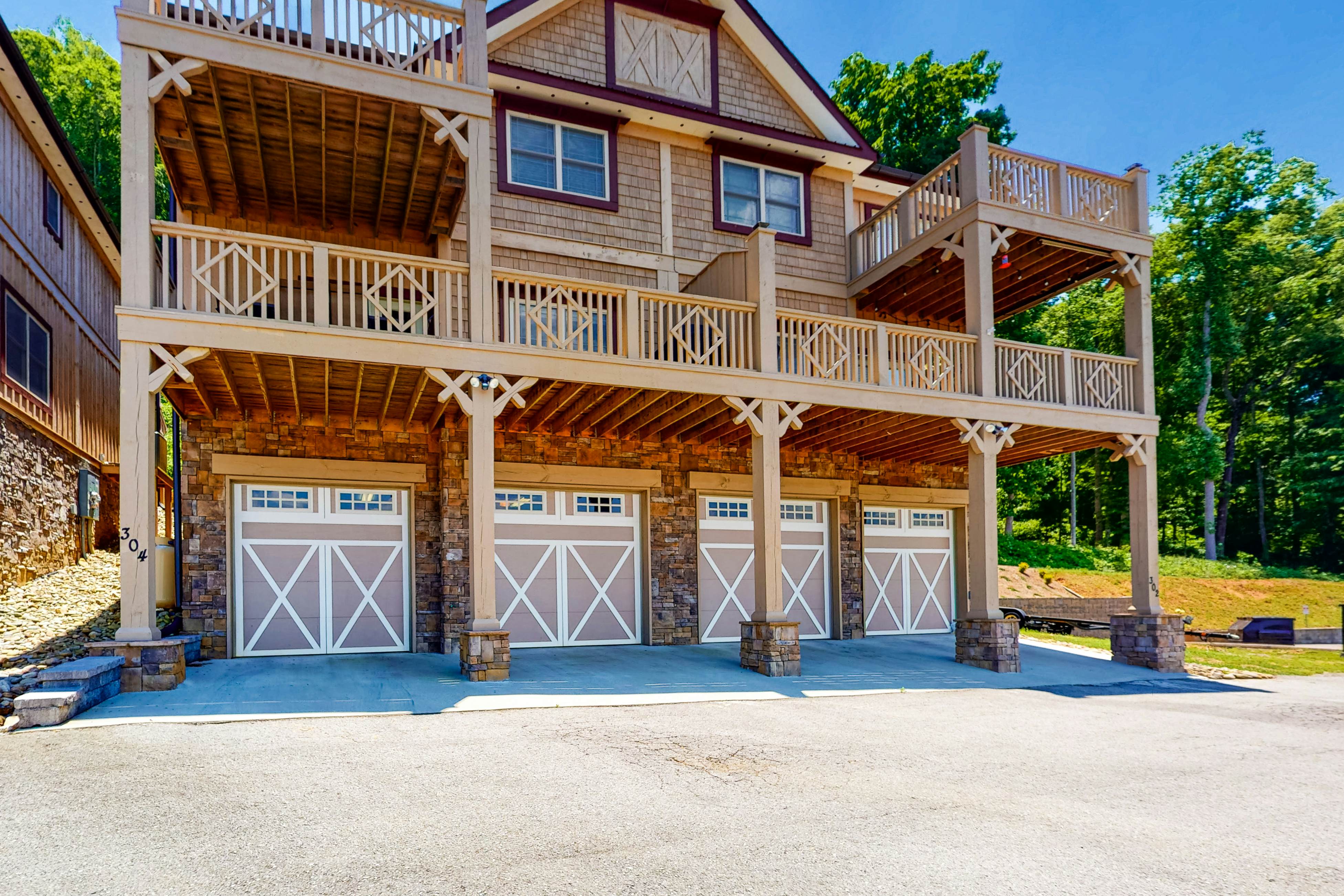 Lakefront Retreat | Fireplace, Deck & Boat Slip