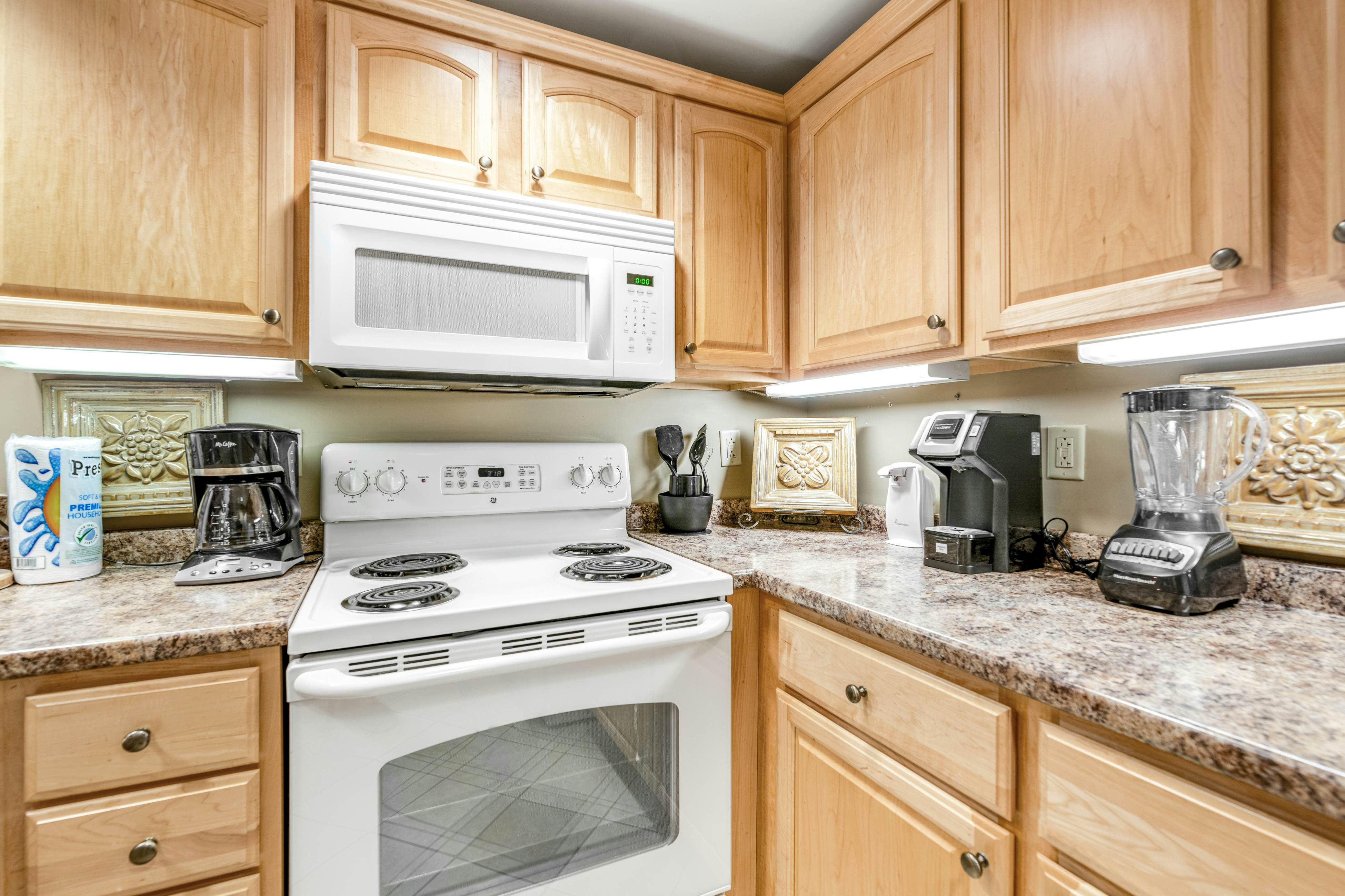 Elegant Condo, Sleeps 6・Jetted Tub・Near Downtown