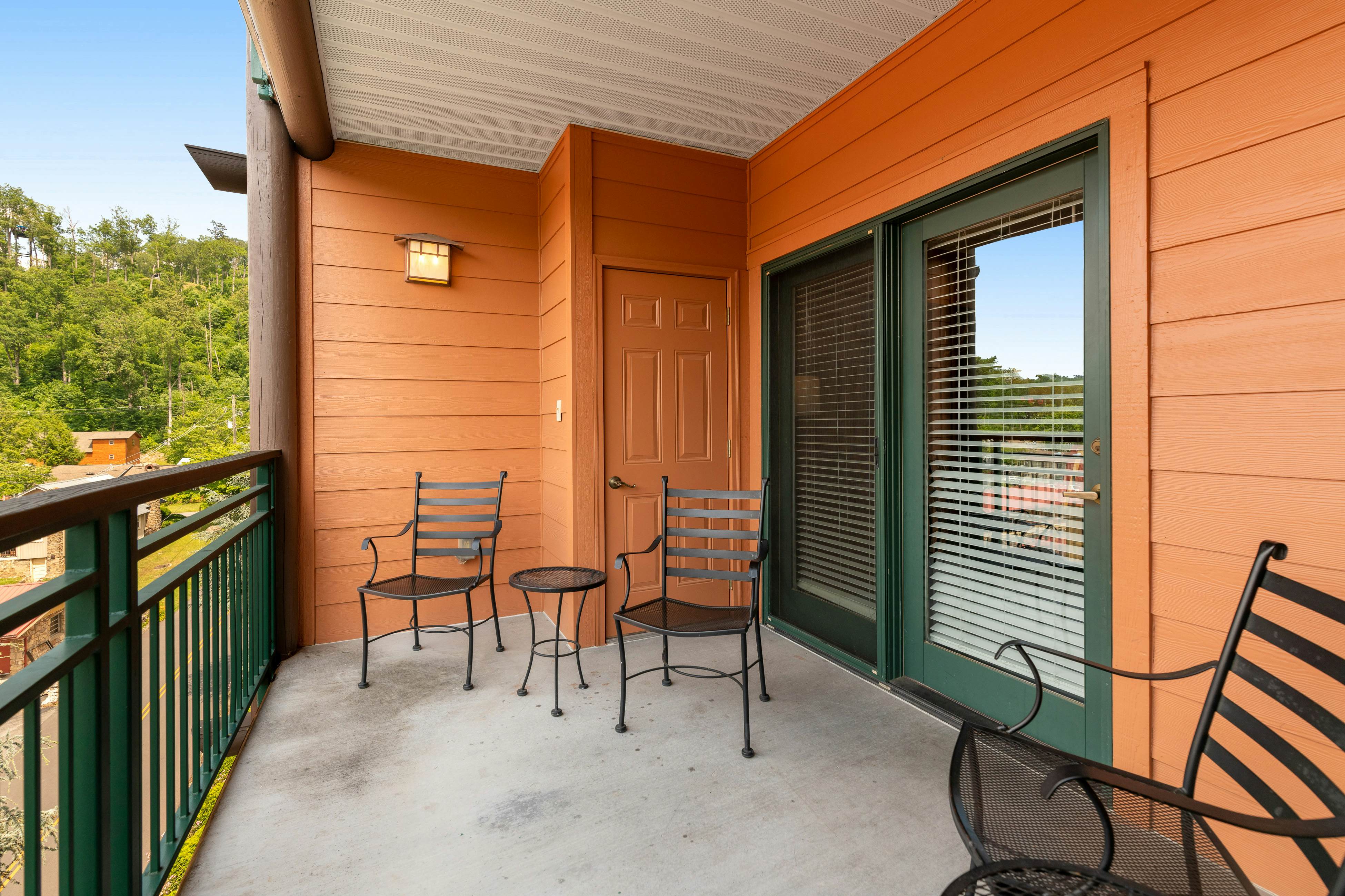 Elegant Condo, Sleeps 6・Jetted Tub・Near Downtown