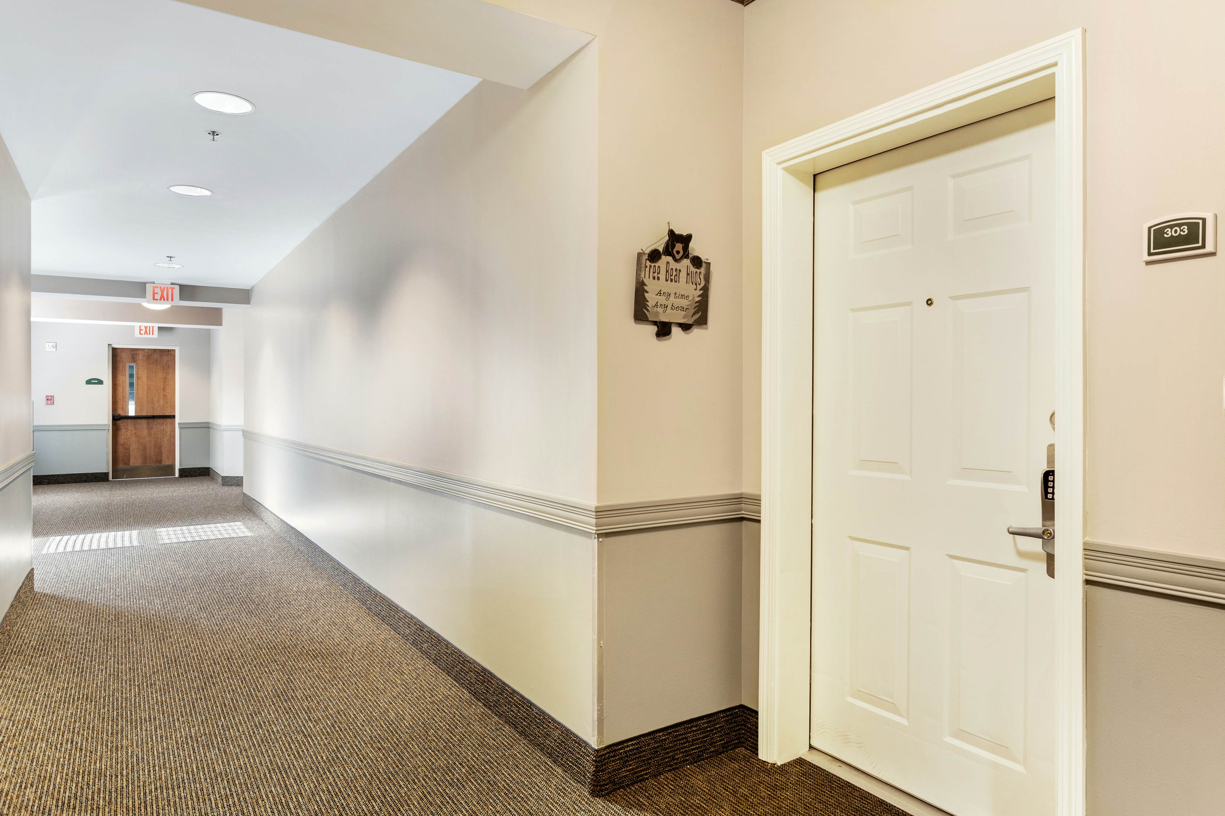 Elegant Condo, Sleeps 6・Jetted Tub・Near Downtown