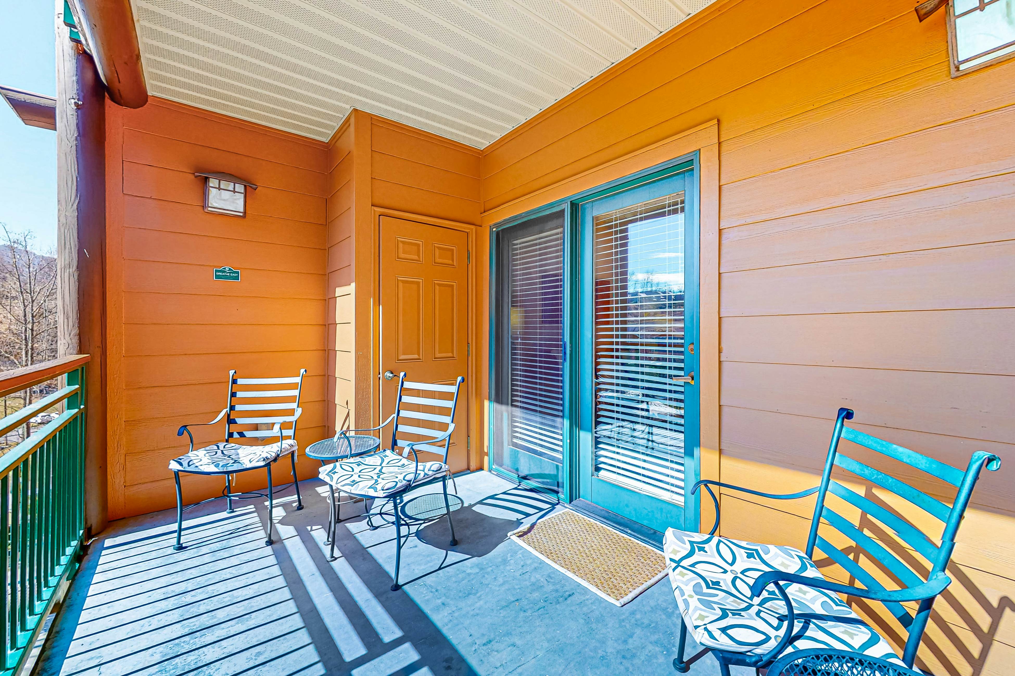 Walkable Luxury Condo, Sleeps 6・Balcony・Jetted tub