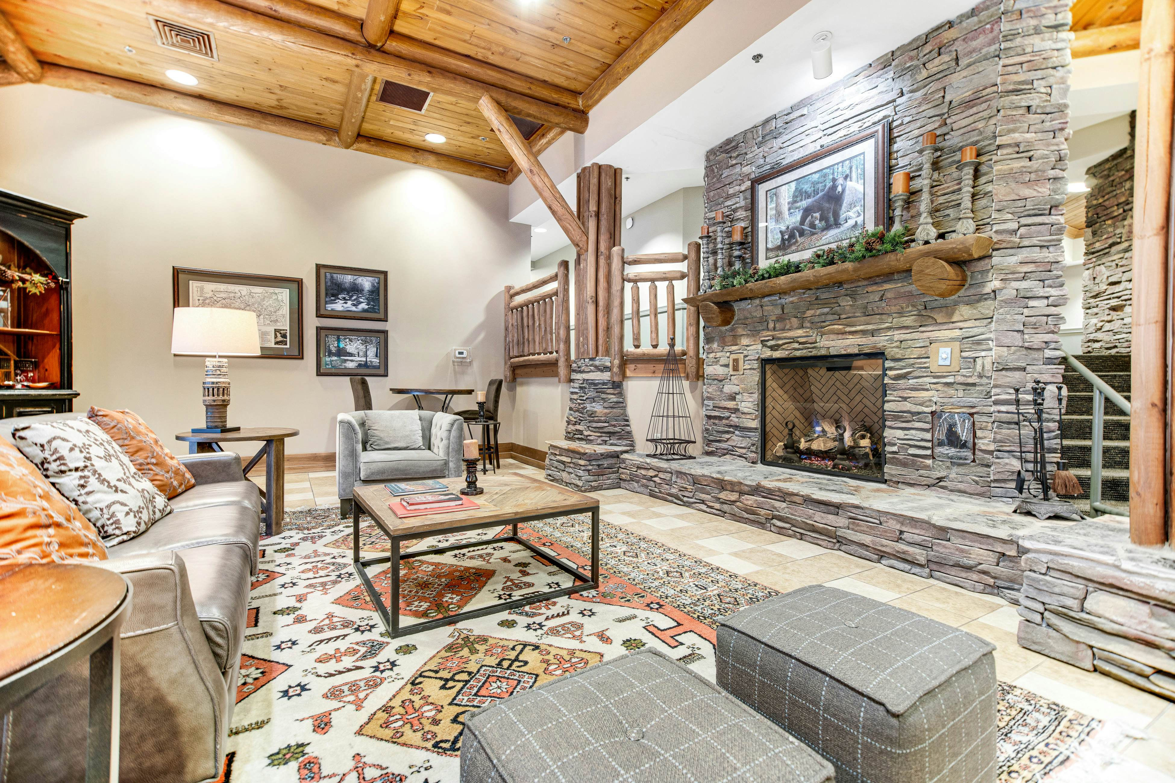 Walkable Luxury Condo, Sleeps 6・Balcony・Jetted tub