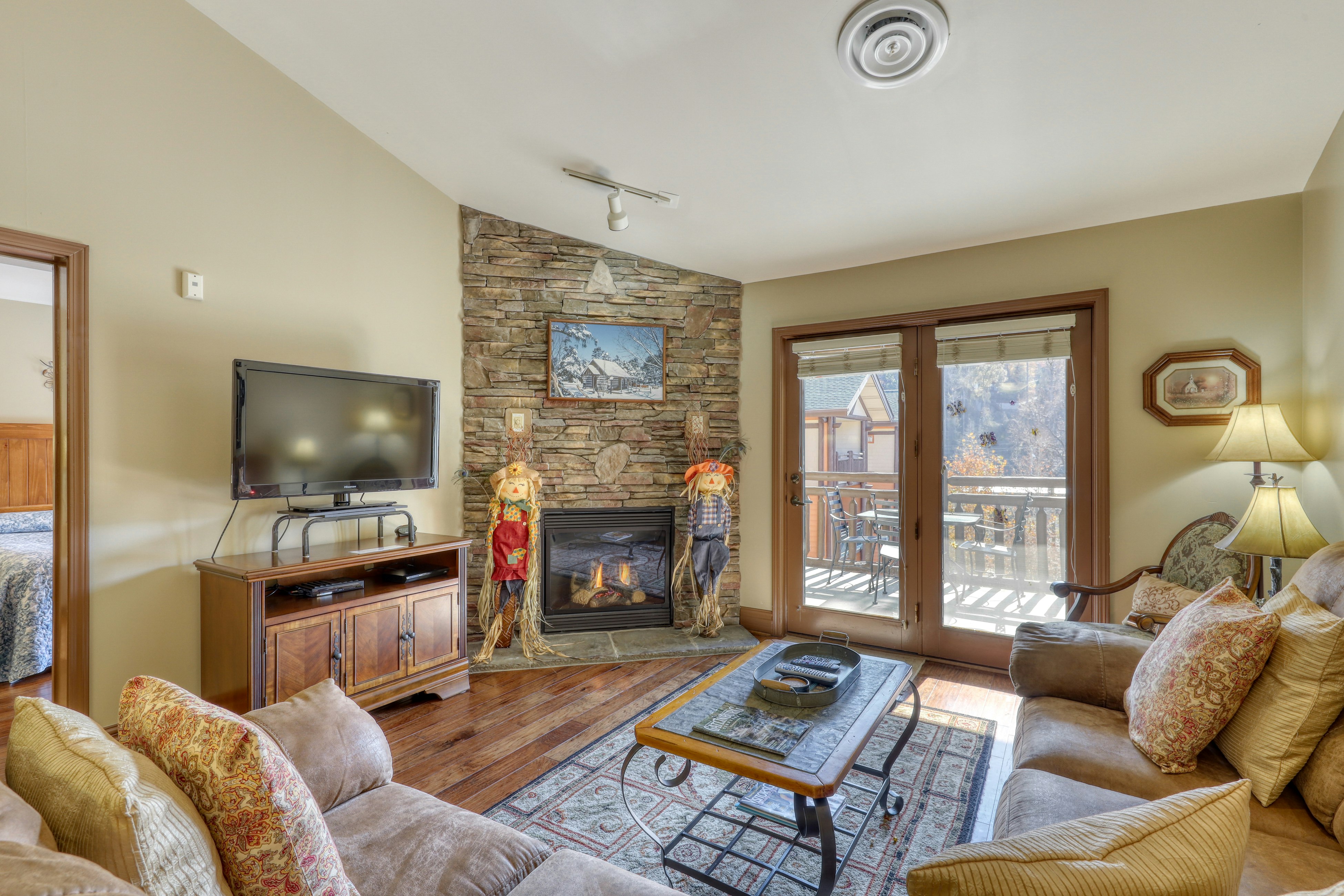 Creekside Condo, Sleep 6・Jetted Tub・Nearby Downton