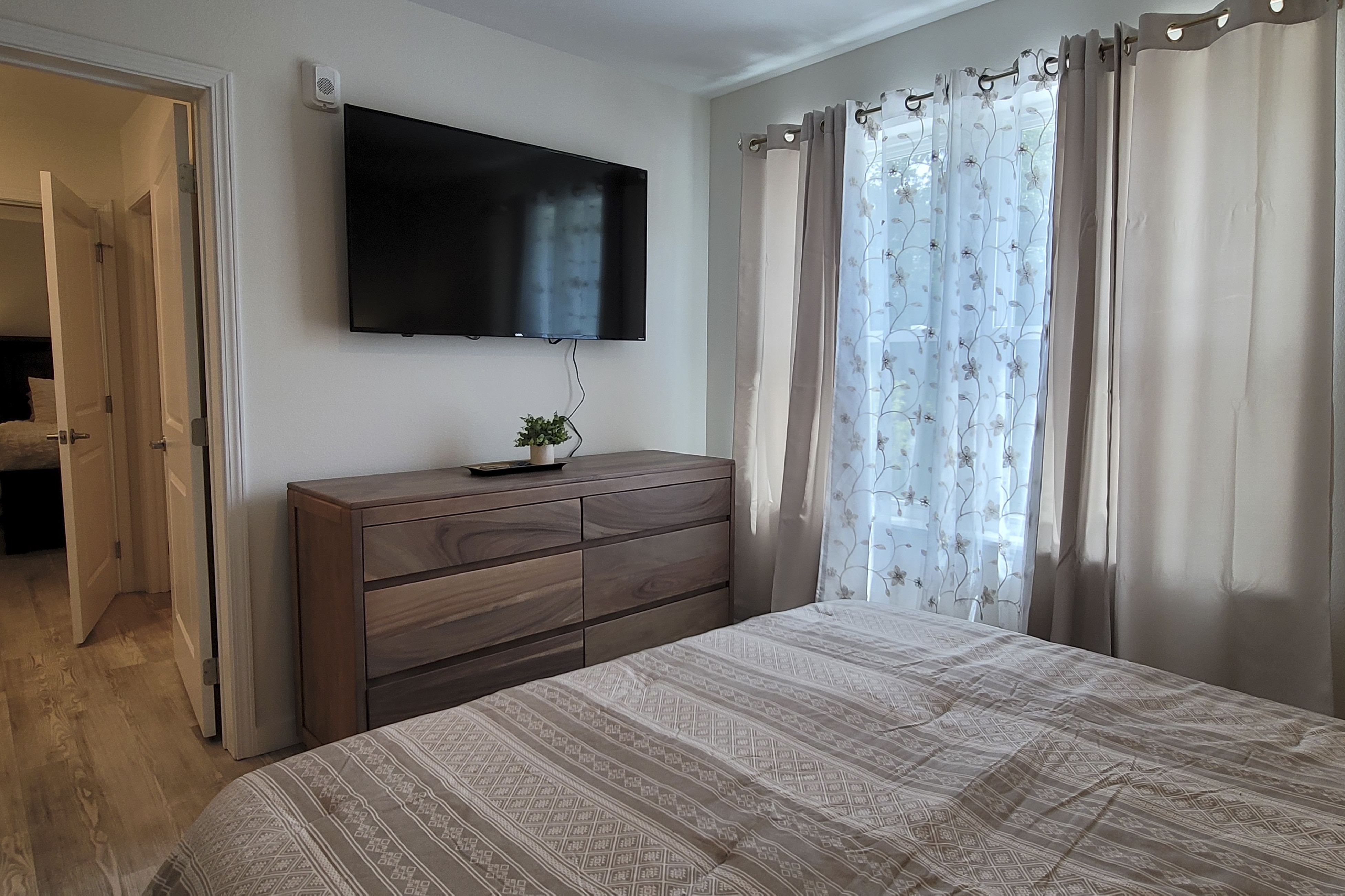 Charming Condo Downtown, Sleeps 6・Great Location