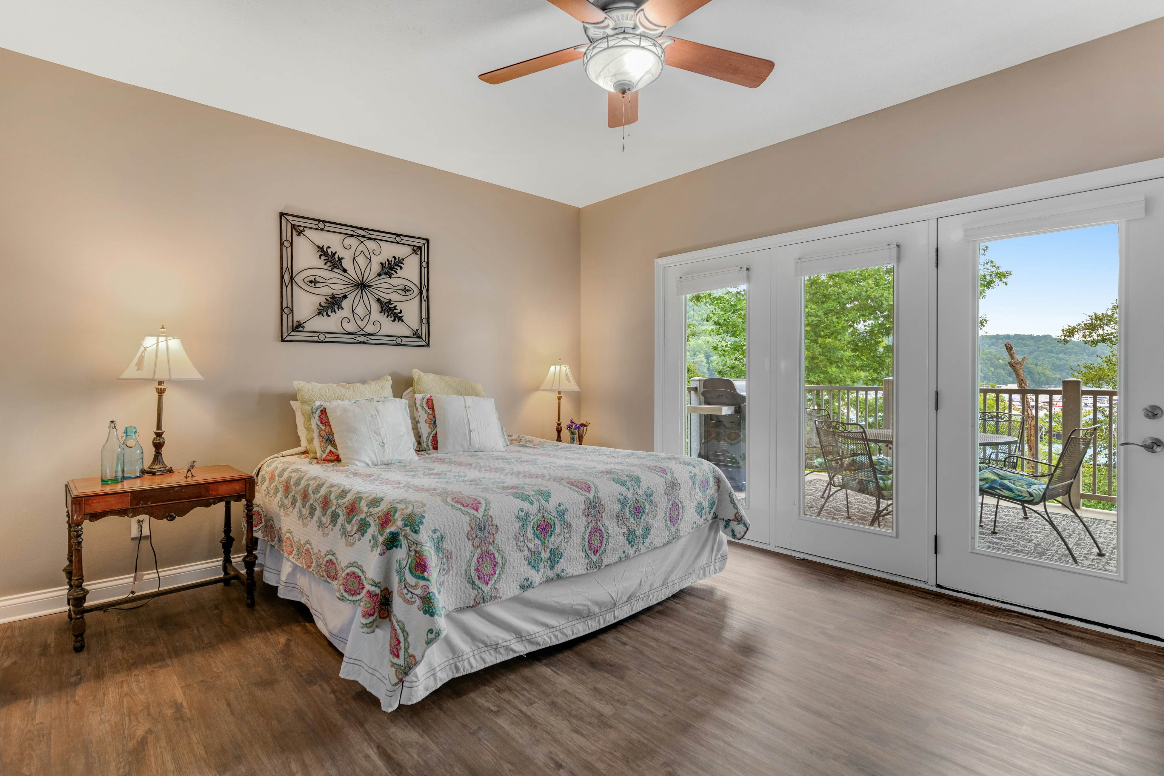 Dog-Friendly Condo w/ Lake Views and Dock Access