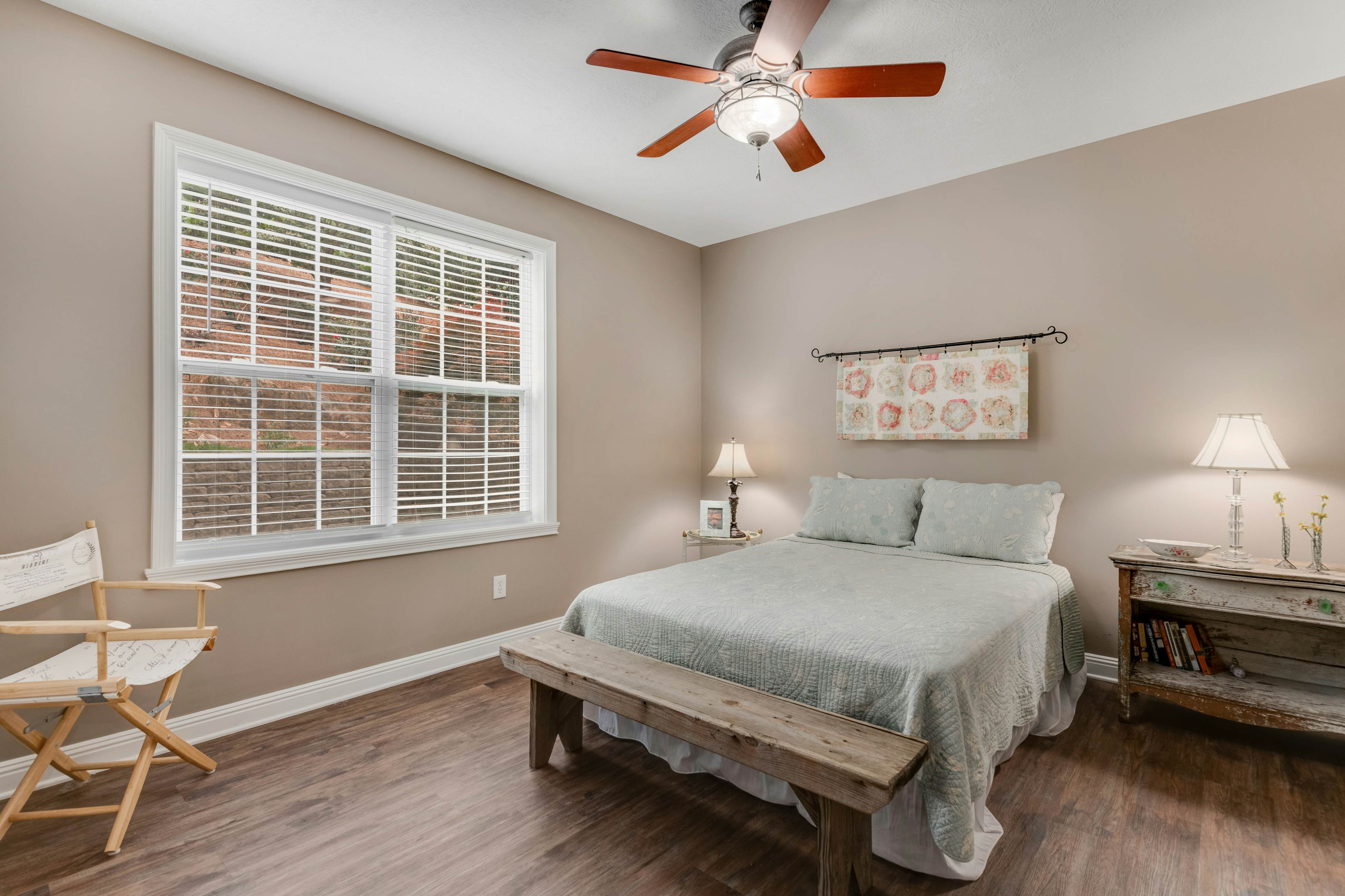 Dog-Friendly Condo w/ Lake Views and Dock Access