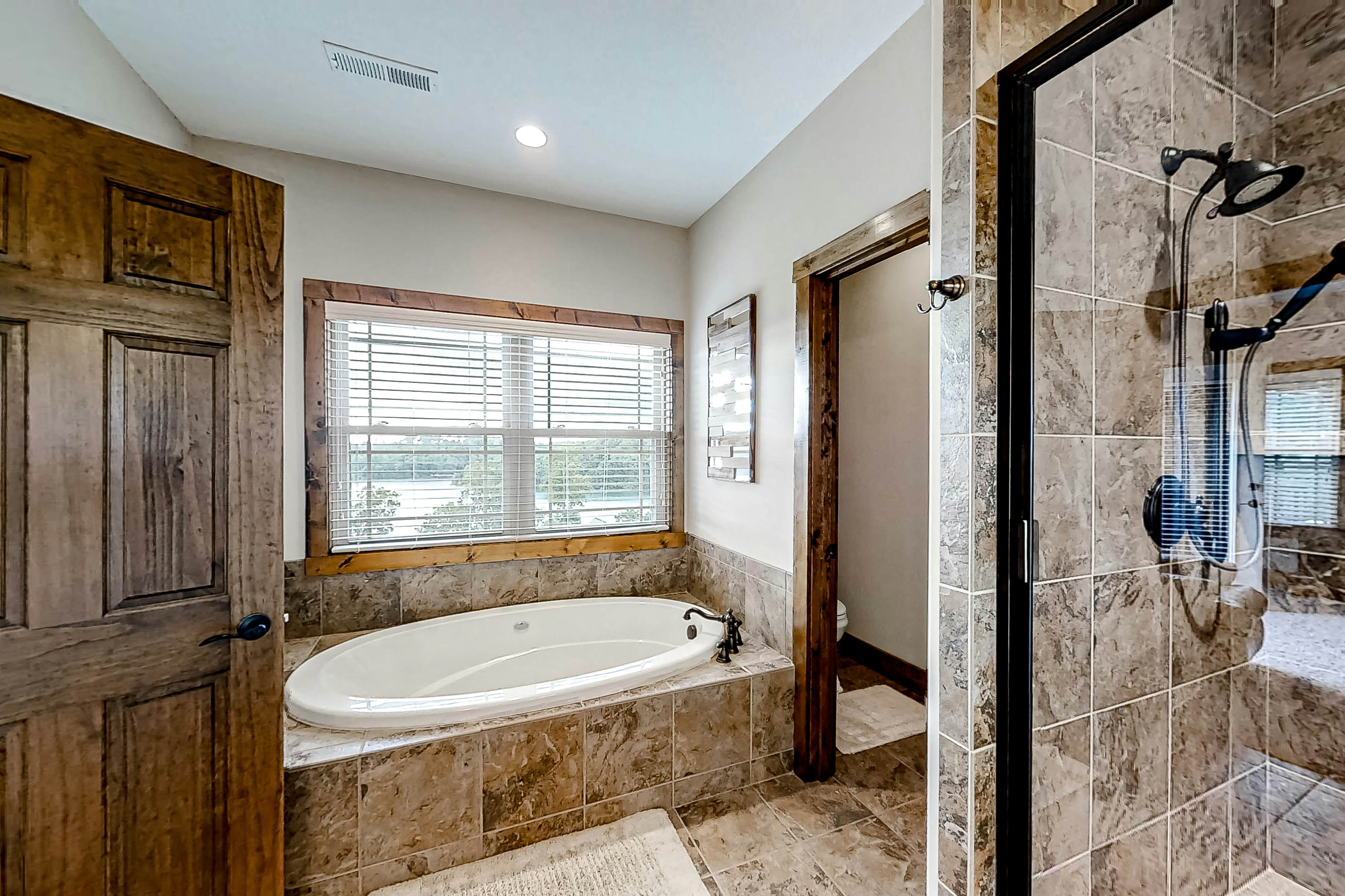 Norris Lake Getaway, Sleep 10・Views・Deck・Boat Slip