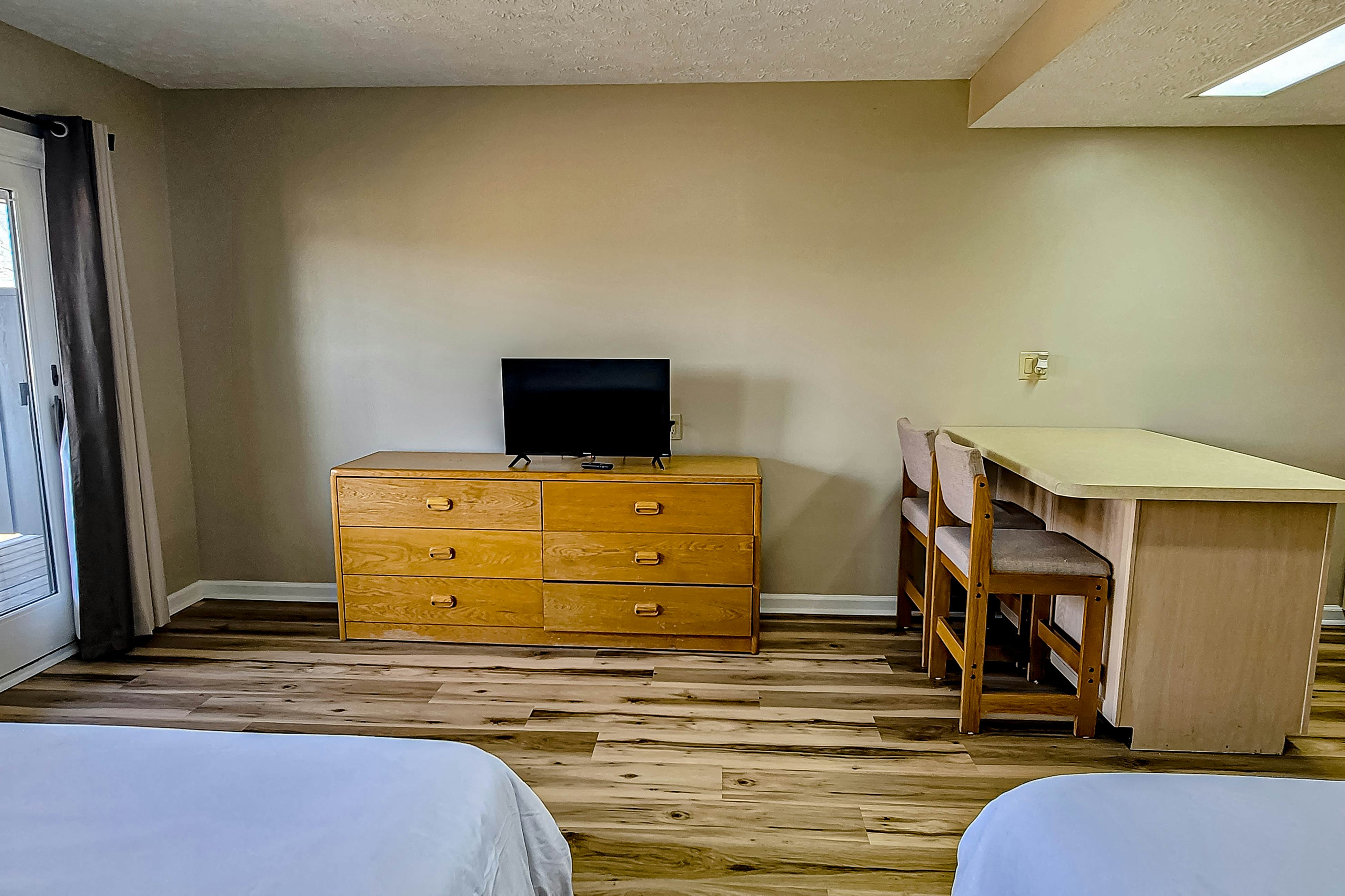 Stroll to Douglas Lake, Sleeps 4・Dog OK!・Games・Gym