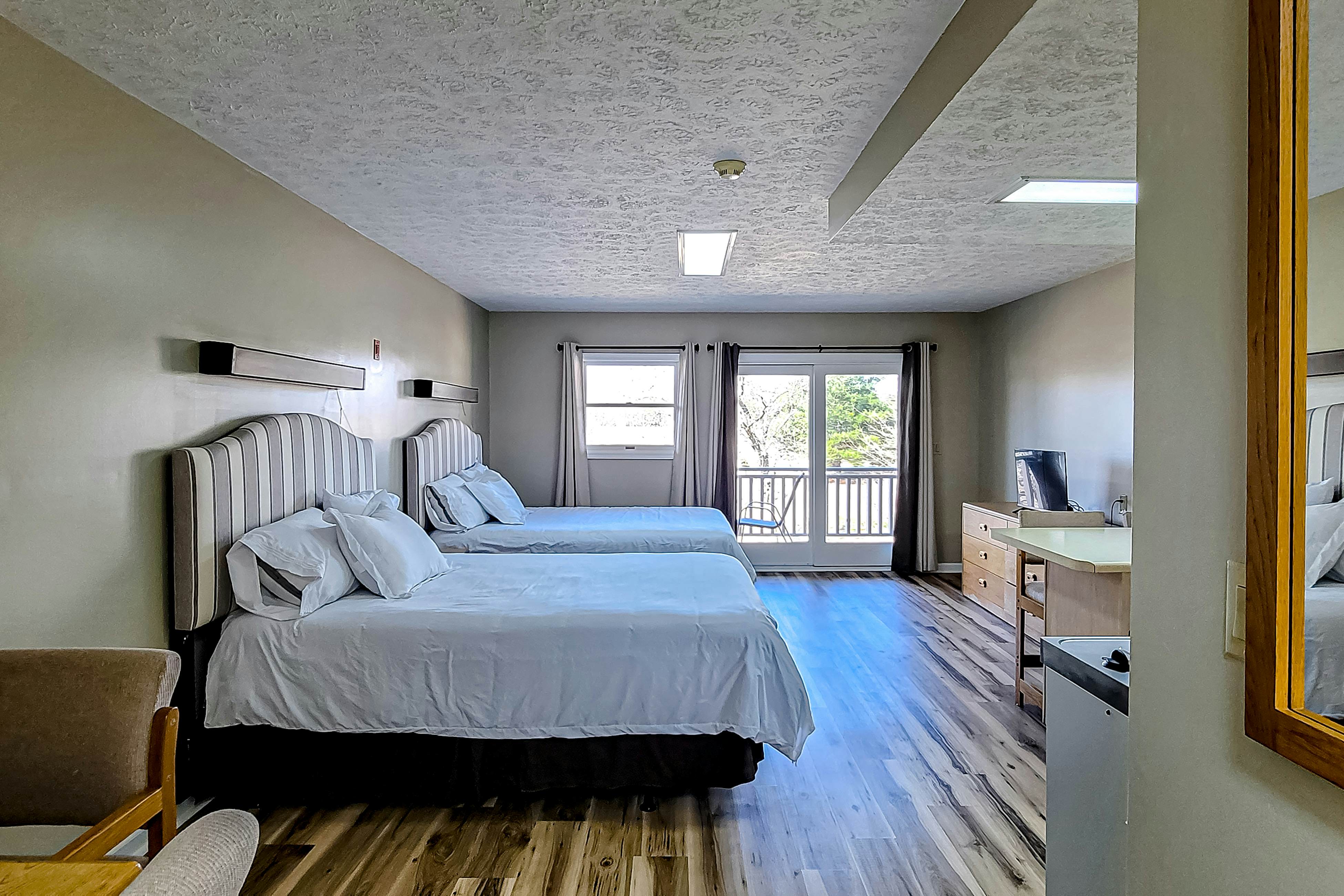 Stroll to Douglas Lake, Sleeps 4・Dog OK!・Games・Gym