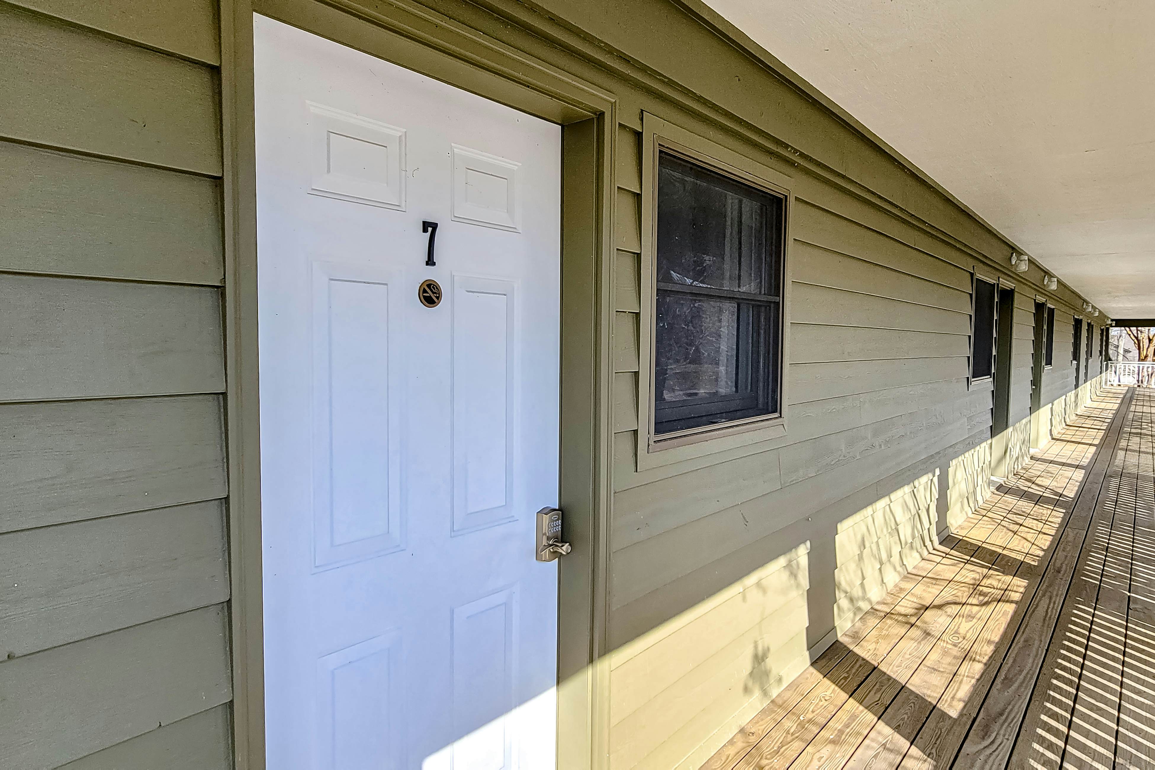 Stroll to Douglas Lake, Sleeps 4・Dog OK!・Games・Gym