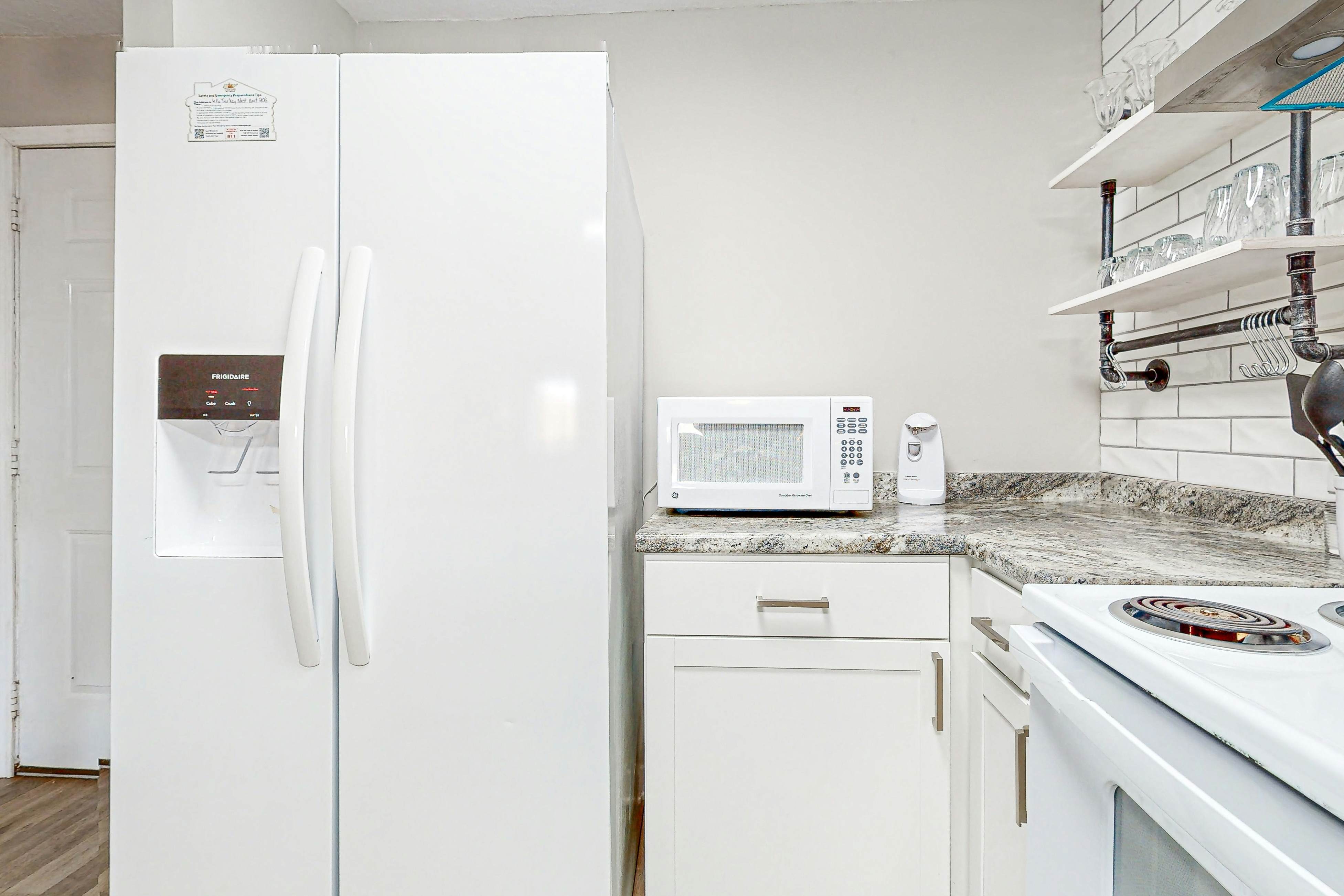 Mtn View Condo W Balcony, Sleeps 4・Pool Access