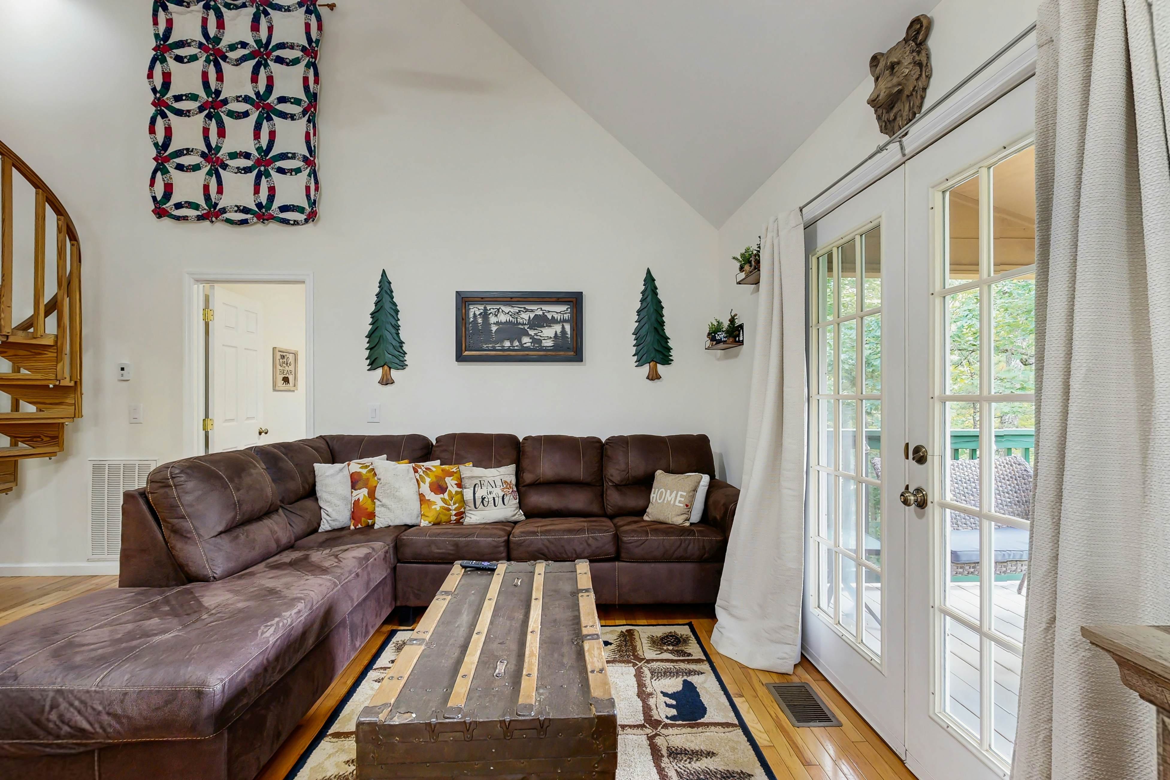 Charming Cabin W Hot Tub, Sleep 8・Firepit・Mtn View