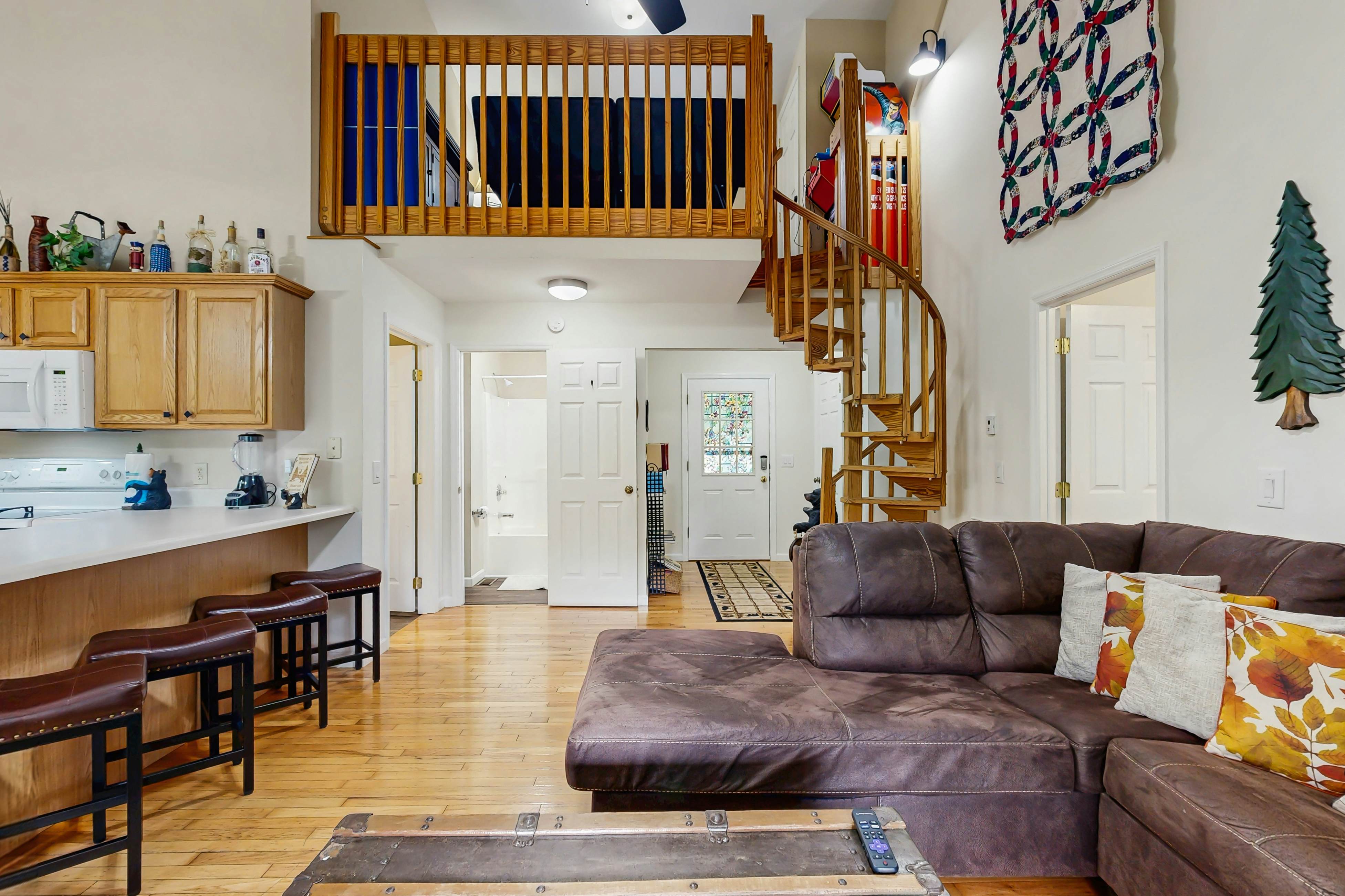 Charming Cabin W Hot Tub, Sleep 8・Firepit・Mtn View