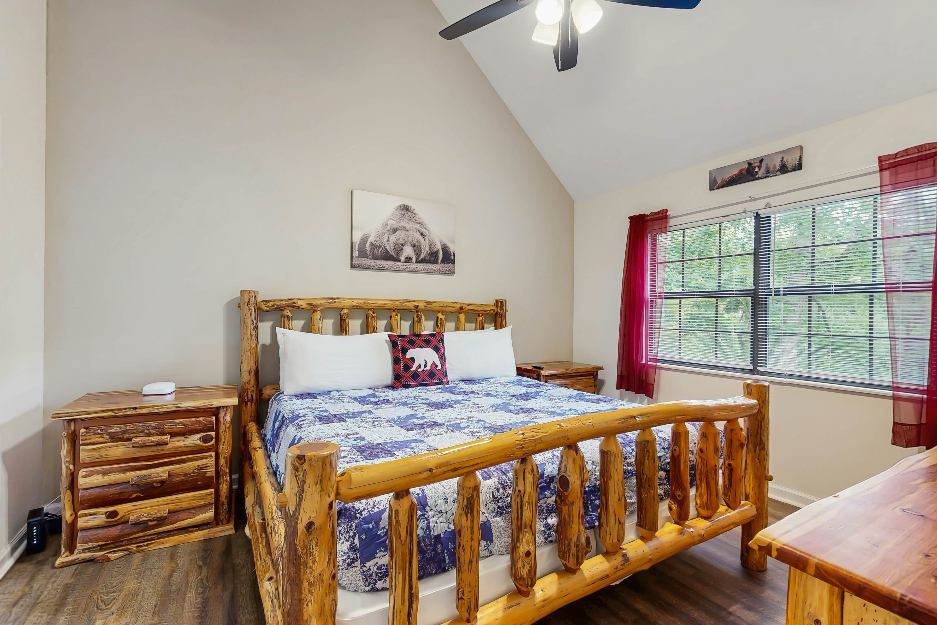 Charming Cabin W Hot Tub, Sleep 8・Firepit・Mtn View