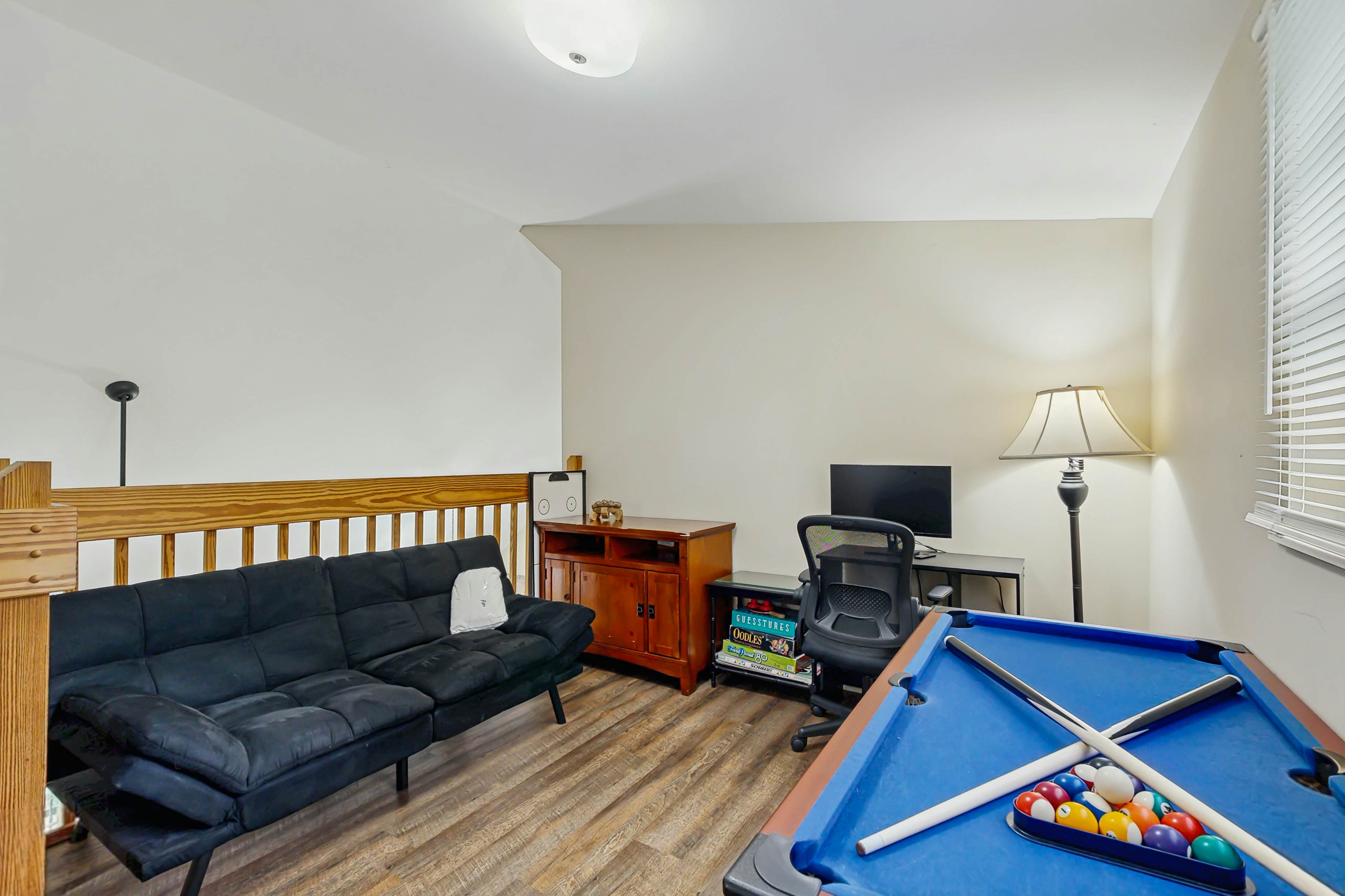 Charming Cabin W Hot Tub, Sleep 8・Firepit・Mtn View