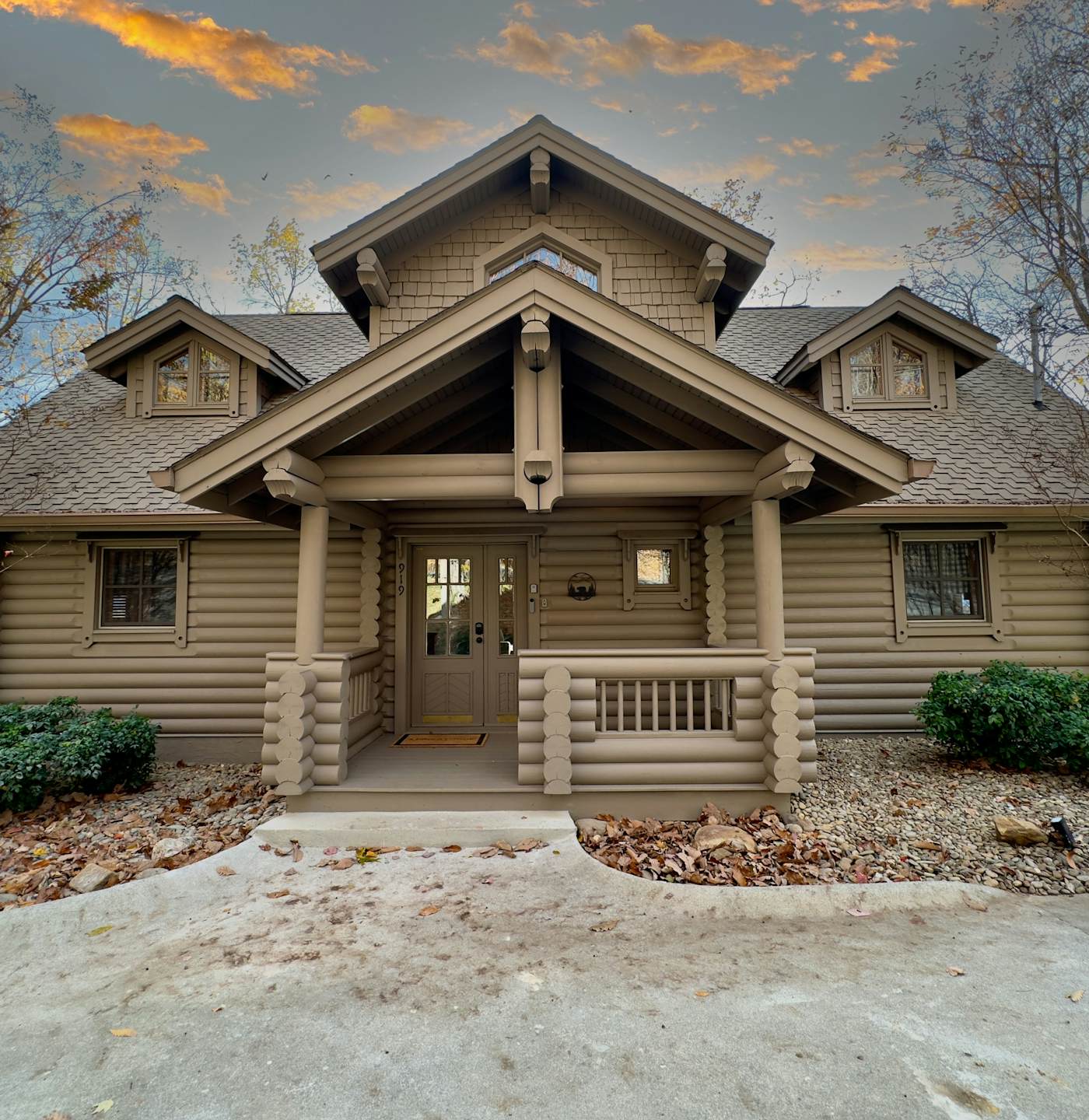 Luxe Cabin, Sleep 6, Hot Tub, Fireplace, Views - Gatlinburg