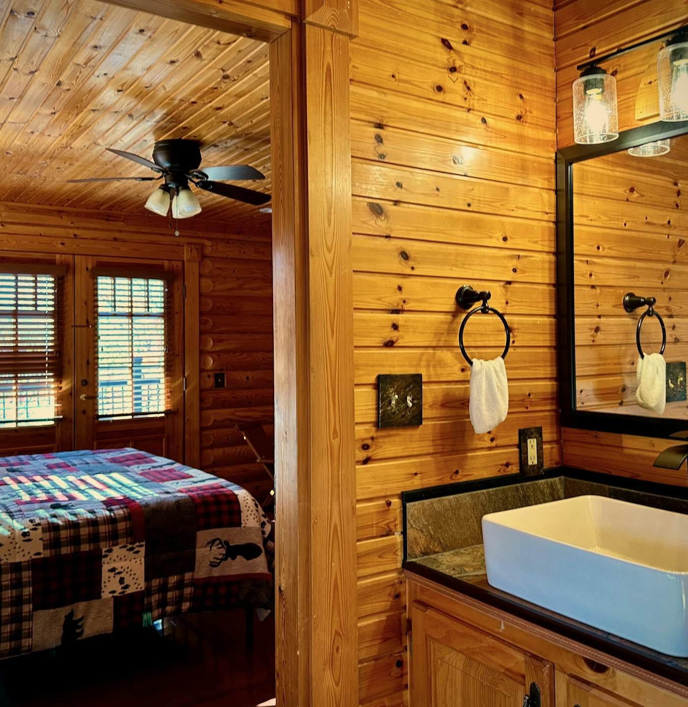 Luxe Cabin, Sleep 6, Hot Tub, Fireplace, Views - Gatlinburg