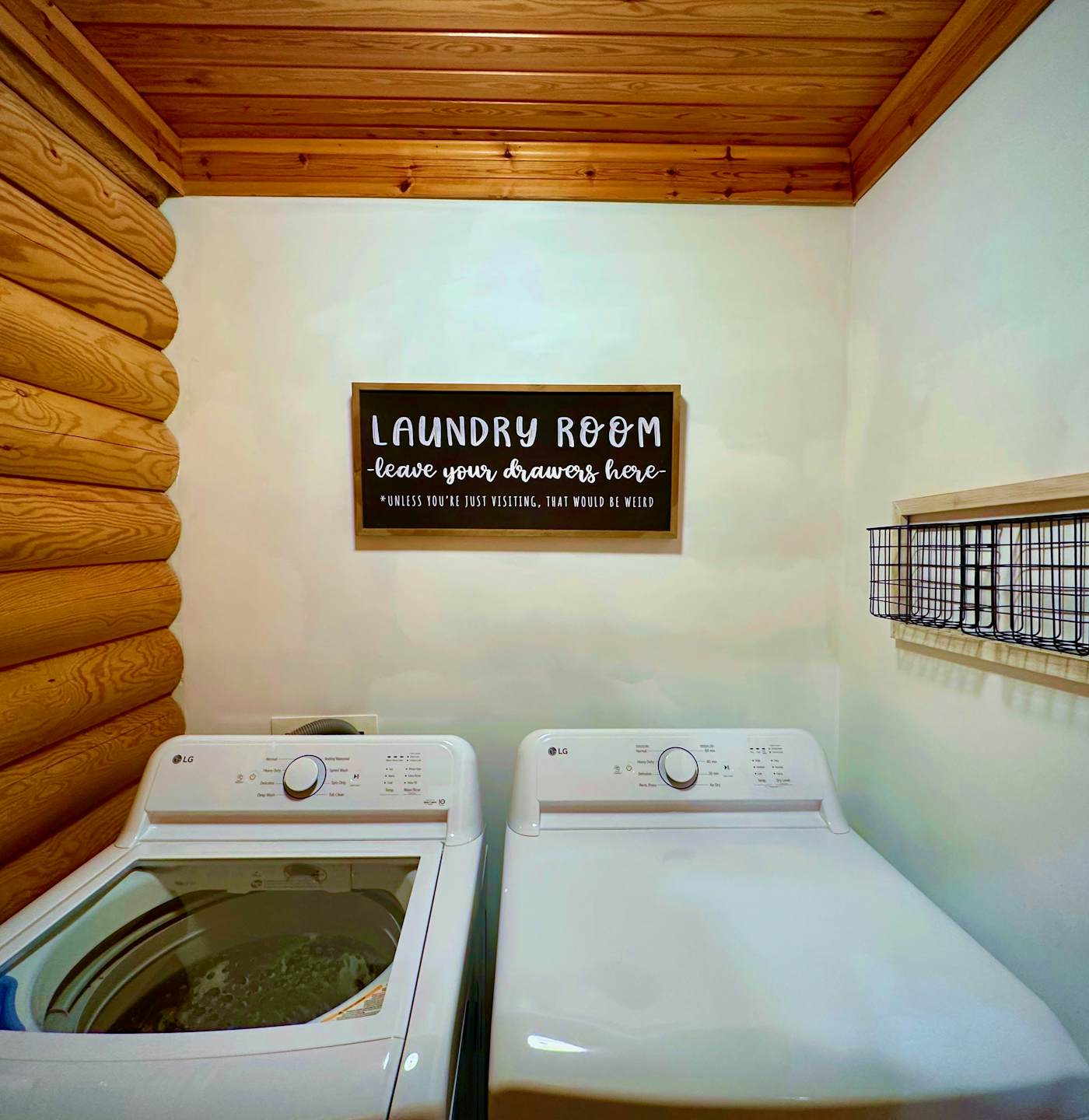 Luxe Cabin, Sleep 6, Hot Tub, Fireplace, Views - Gatlinburg