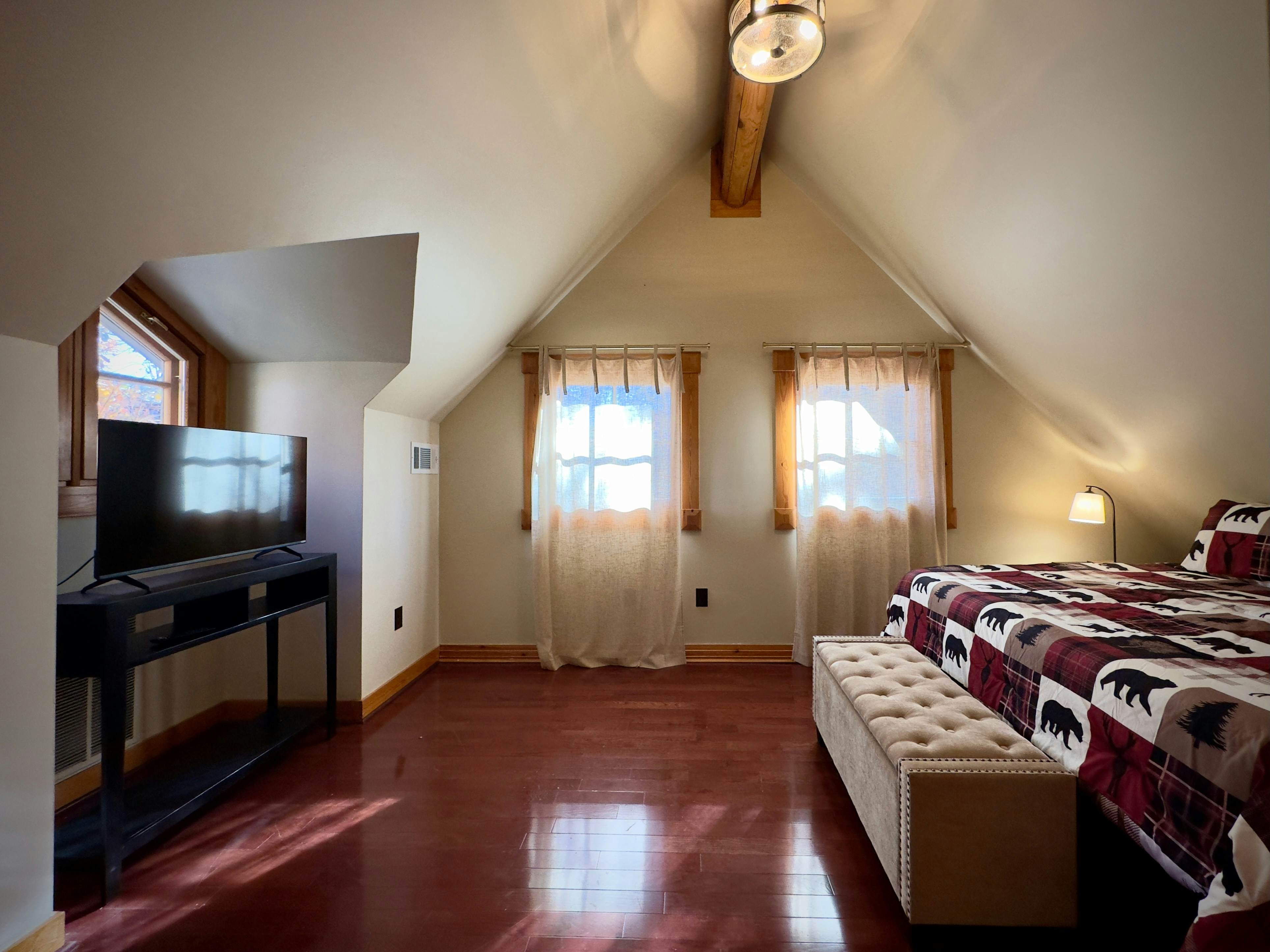 Luxe Cabin, Sleep 6・Hot Tub・Free Attraction Ticket