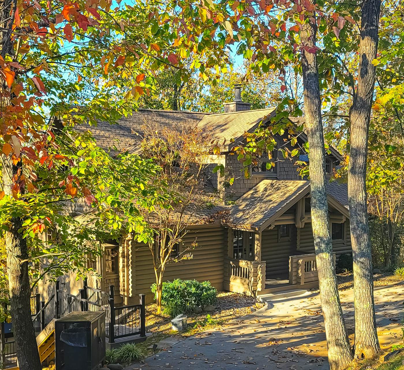 Luxe Cabin, Sleep 6, Hot Tub, Fireplace, Views - Gatlinburg