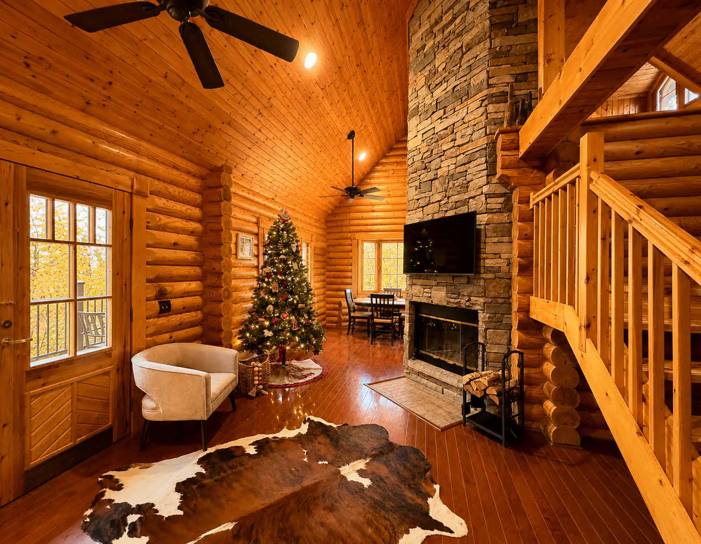 Luxe Cabin, Sleep 6, Hot Tub, Fireplace, Views